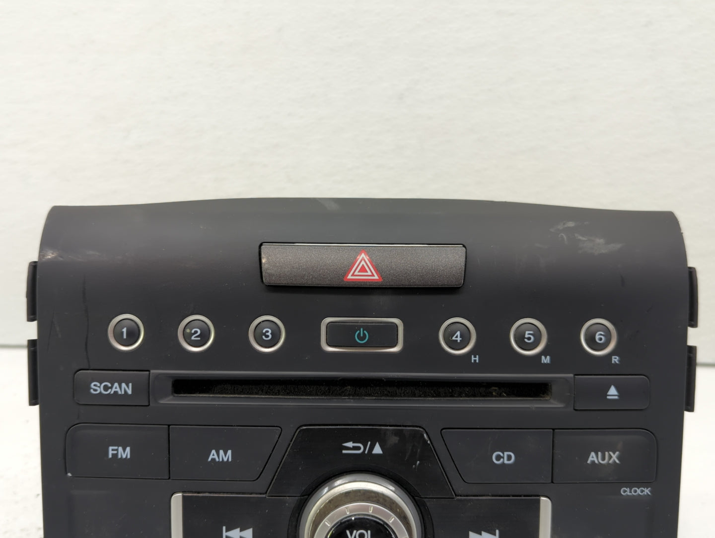 2016 Honda Cr-V Radio AM FM Cd Player Receiver Replacement P/N:39100-T0A-A711-M1 Fits OEM Used Auto Parts - Oemusedautoparts