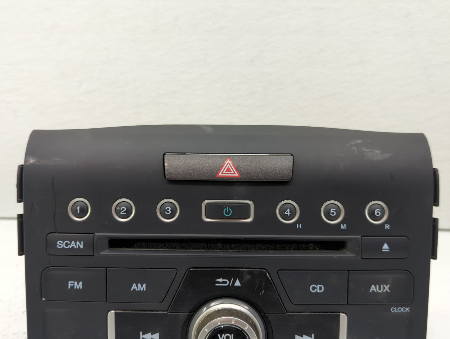 2016 Honda Cr-V Radio AM FM Cd Player Receiver Replacement P/N:39100-T0A-A711-M1 Fits OEM Used Auto Parts - Oemusedautoparts