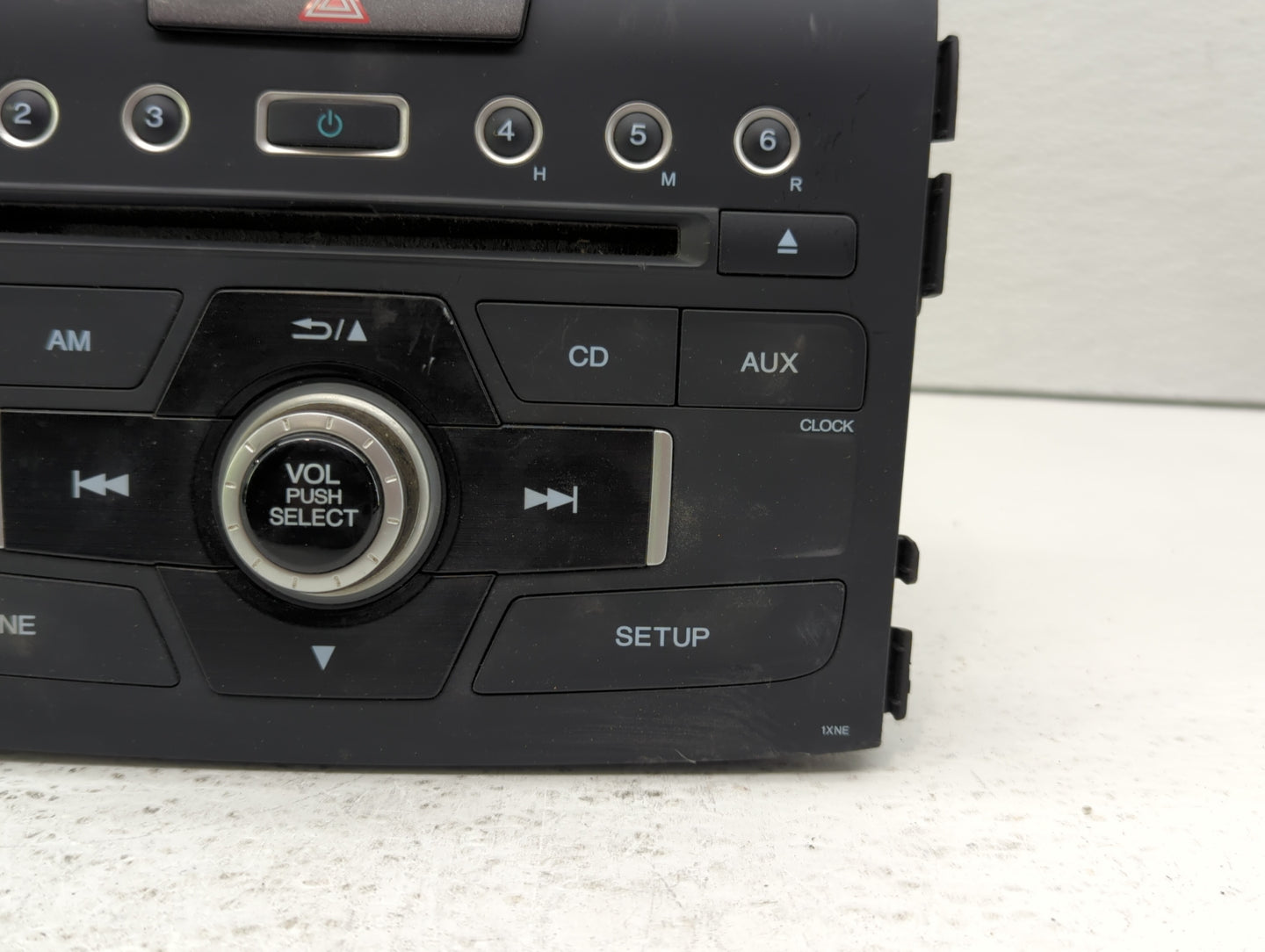 2016 Honda Cr-V Radio AM FM Cd Player Receiver Replacement P/N:39100-T0A-A711-M1 Fits OEM Used Auto Parts - Oemusedautoparts