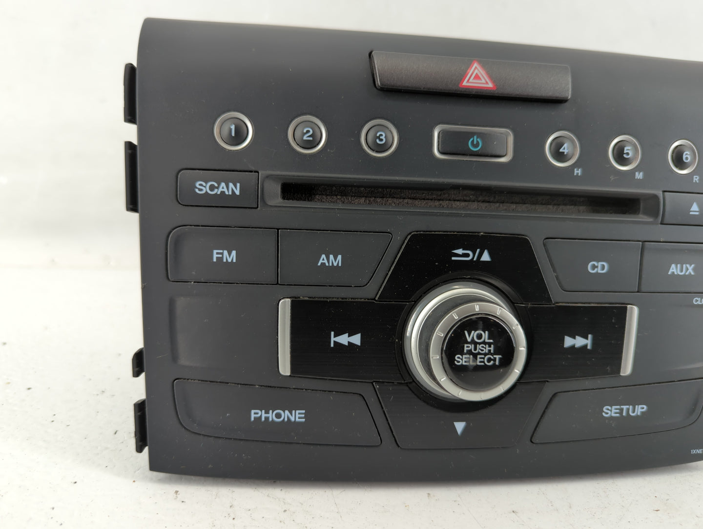 2016-2016 Honda Cr-v Am Fm Cd Player Radio Receiver - Oemusedautoparts1.com