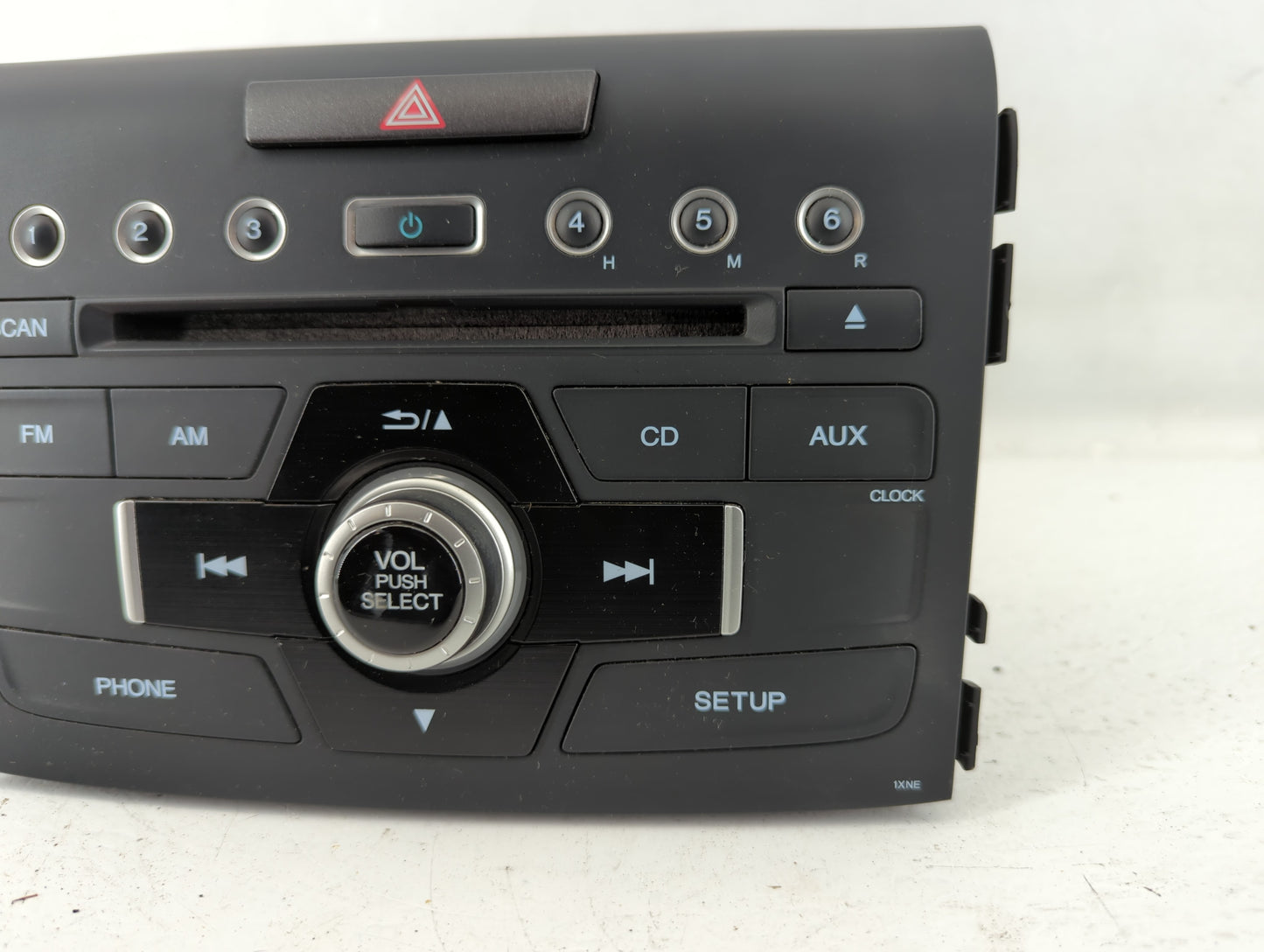 2016-2016 Honda Cr-v Am Fm Cd Player Radio Receiver - Oemusedautoparts1.com
