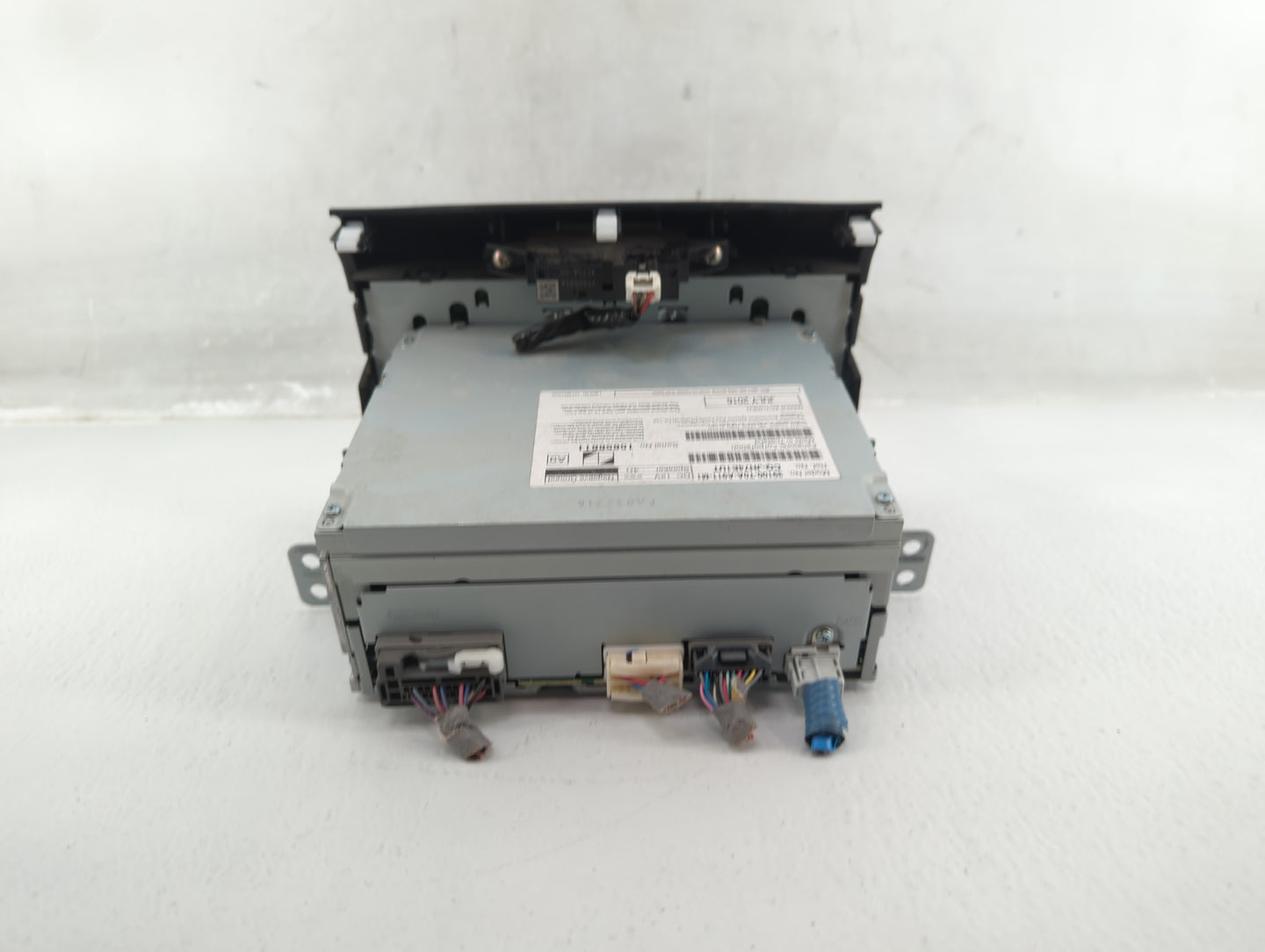 2015-2016 Honda Cr-v Am Fm Cd Player Radio Receiver - Oemusedautoparts1.com