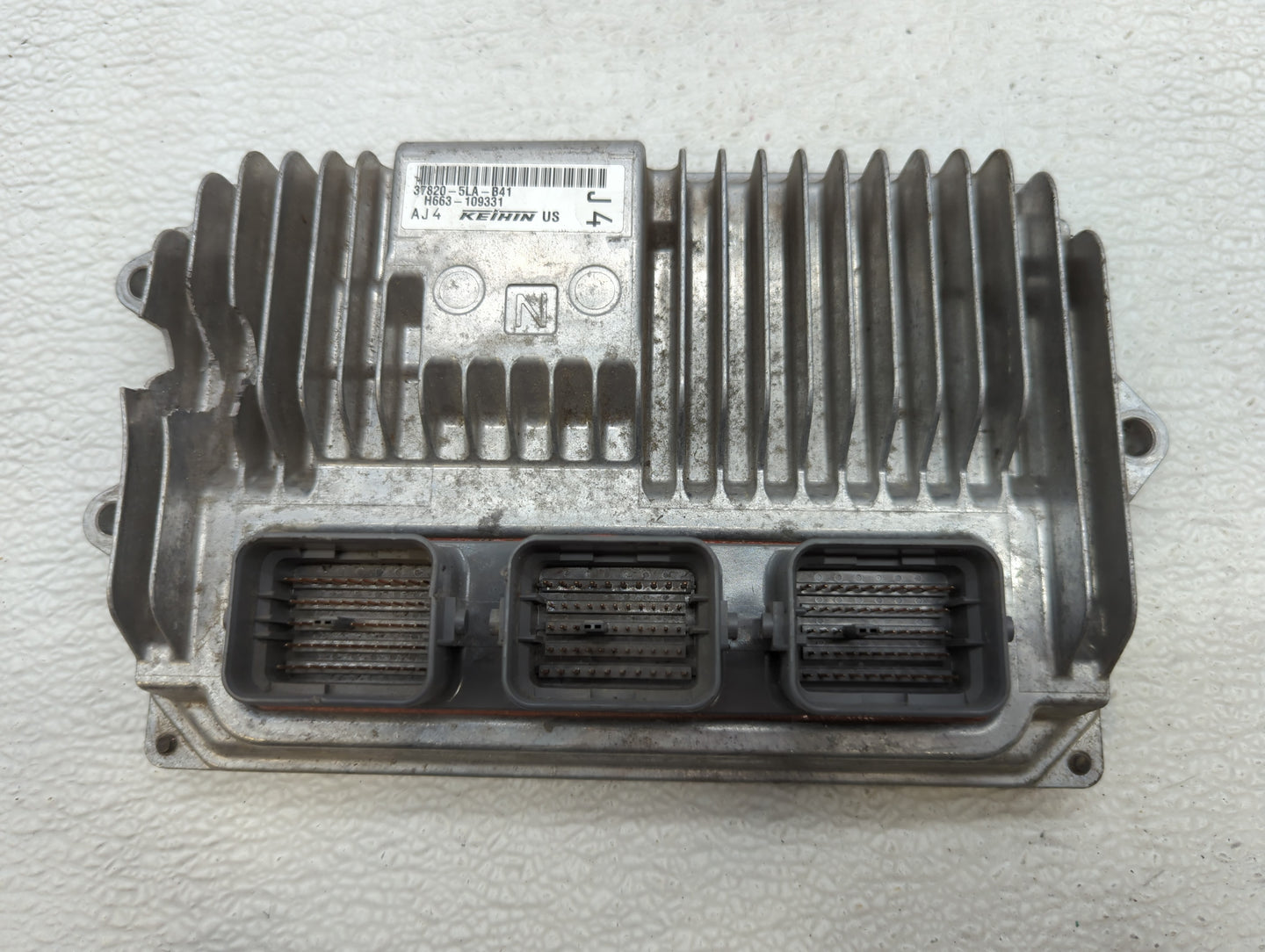 2016 Honda Cr-V PCM Engine Control Computer ECU ECM PCU OEM P/N:H663-109331 37820-5LA-B41 Fits OEM Used Auto Parts - Oemused