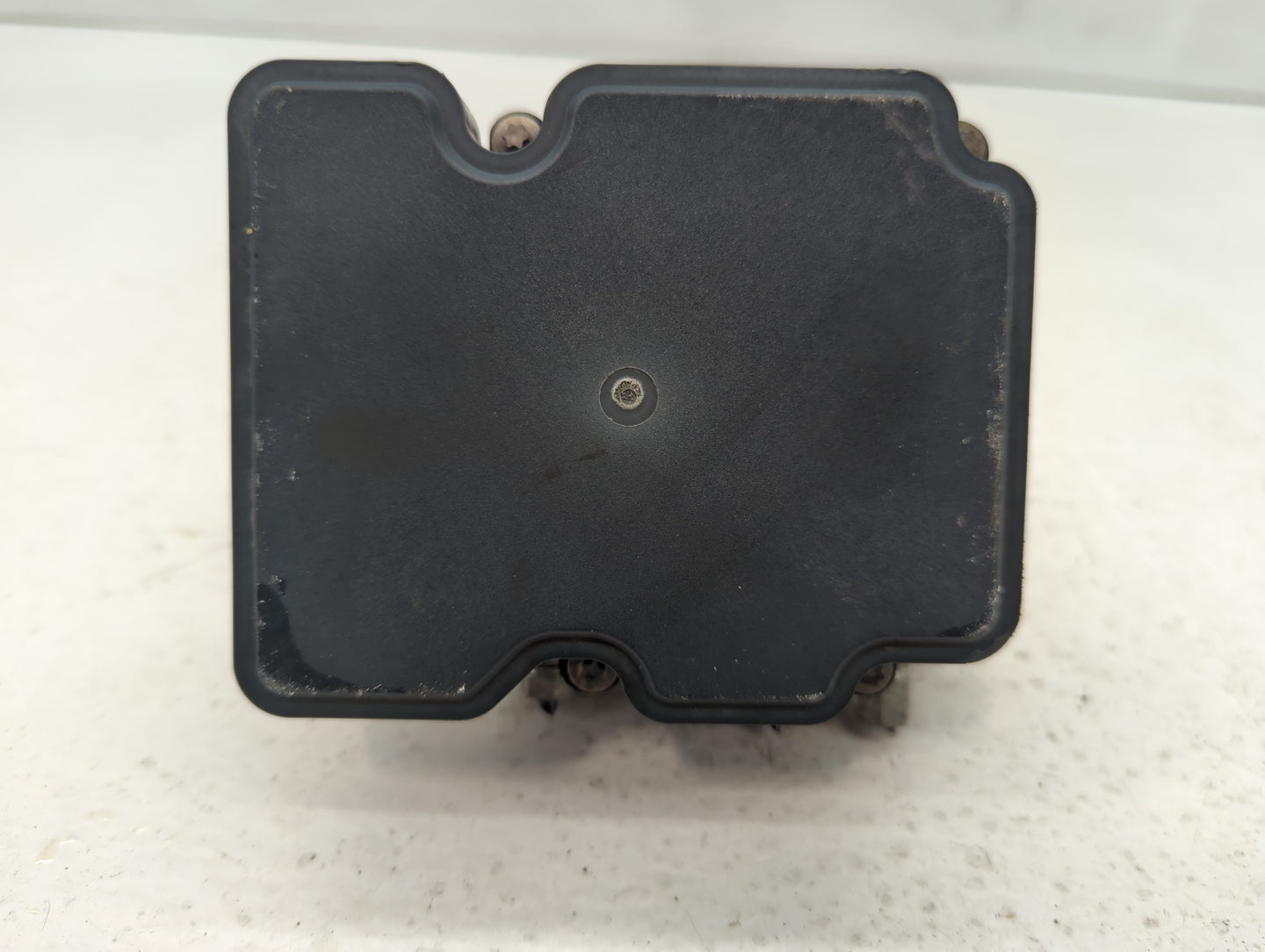 2015-2016 Honda Cr-V ABS Pump Control Module Replacement P/N:57110-T1W-A140-M1 Fits Fits 2015 2016 OEM Used Auto Parts - Oem