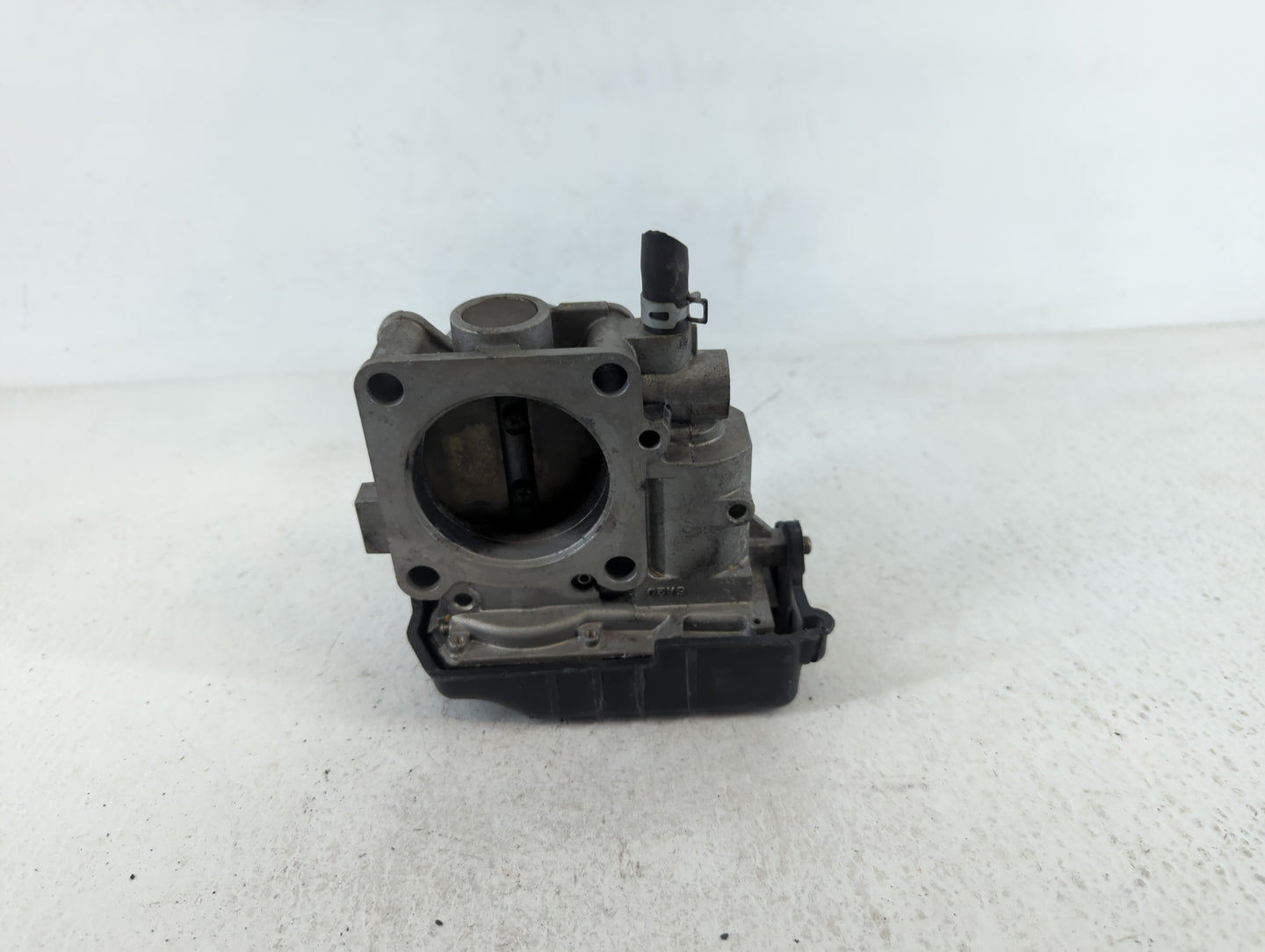 2015-2019 Honda Cr-V Throttle Body P/N:GMF4A U384916125 Fits Fits 2013 2014 2015 2016 2017 2018 2019 2020 2021 2022 OEM Used