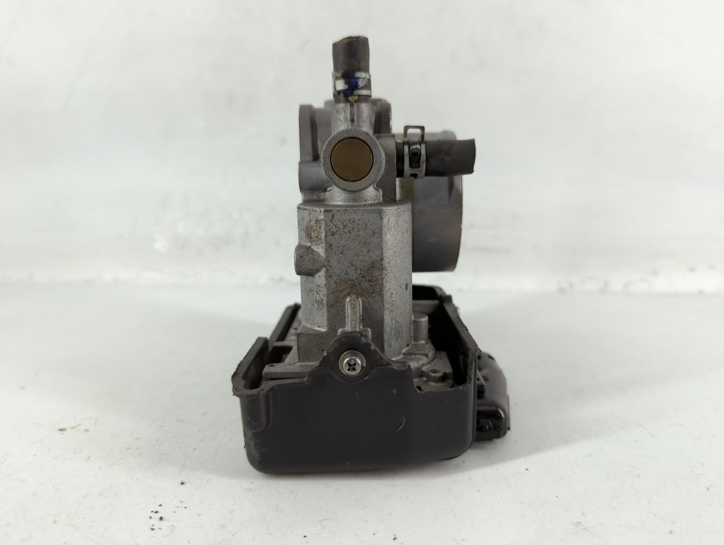 2015-2019 Honda Cr-V Throttle Body P/N:U38494615694 Fits Fits 2013 2014 2015 2016 2017 2018 2019 2020 2021 2022 OEM Used Aut