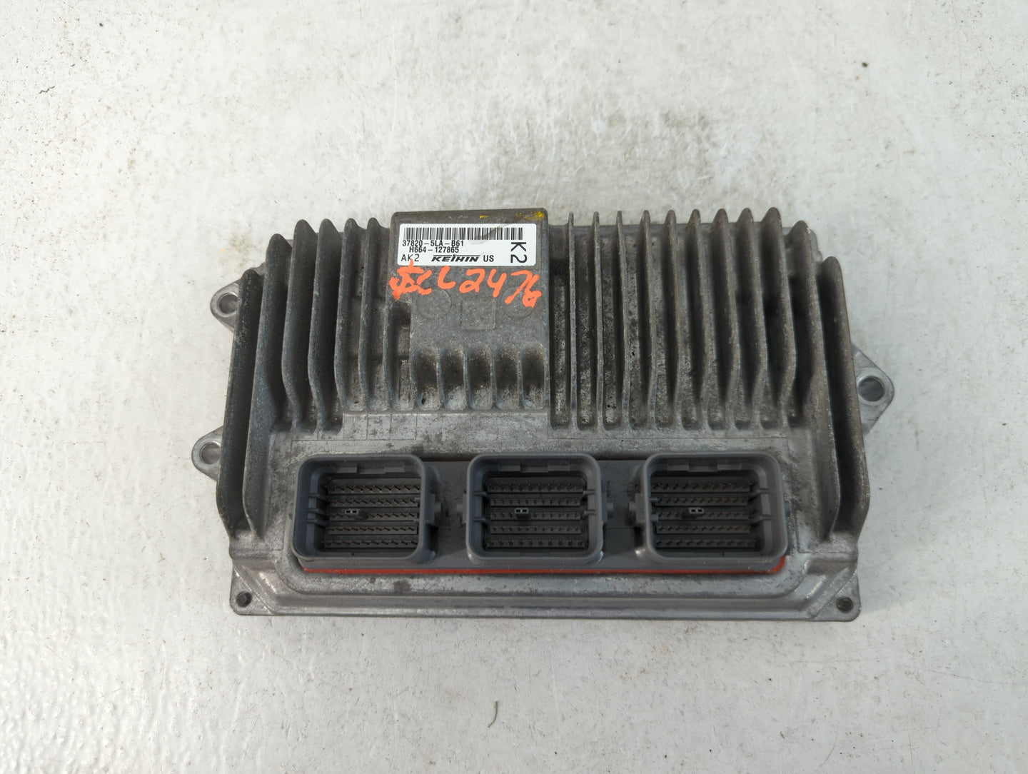 2016 Honda Cr-V PCM Engine Control Computer ECU ECM PCU OEM P/N:37820-5LA-B61 Fits OEM Used Auto Parts - Oemusedautoparts1.c