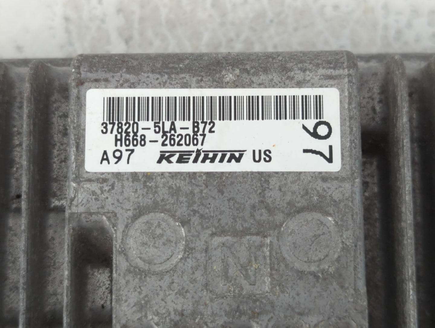 2016 Honda Cr-V PCM Engine Control Computer ECU ECM PCU OEM P/N:H668-262067 37820-5LA-B72 Fits OEM Used Auto Parts - Oemused