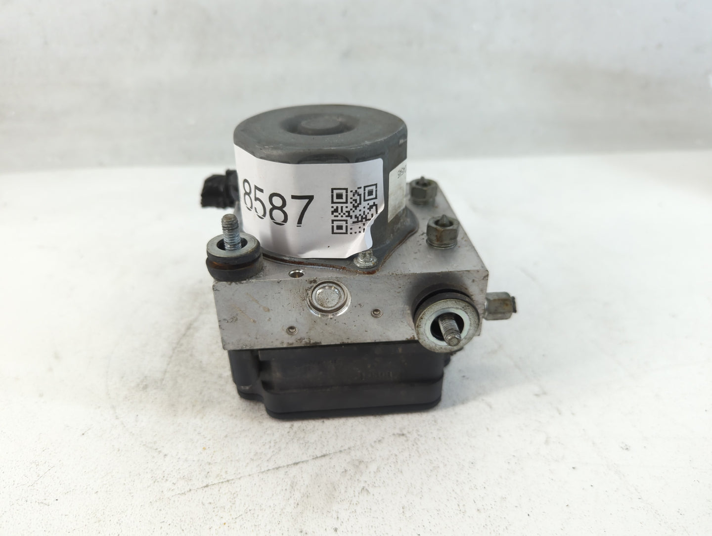 2015-2016 Honda Cr-V ABS Pump Control Module Replacement P/N:61438640204545 Fits Fits 2015 2016 OEM Used Auto Parts - Oemuse
