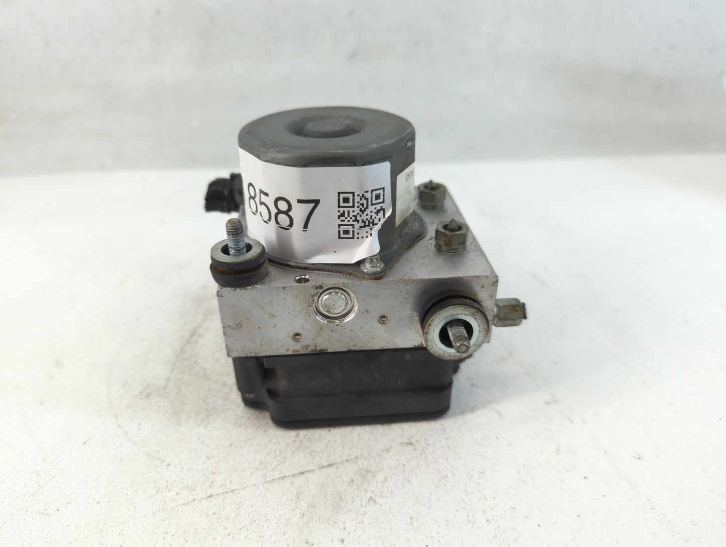 2015-2016 Honda Cr-V ABS Pump Control Module Replacement P/N:61438640204545 Fits Fits 2015 2016 OEM Used Auto Parts - Oemuse