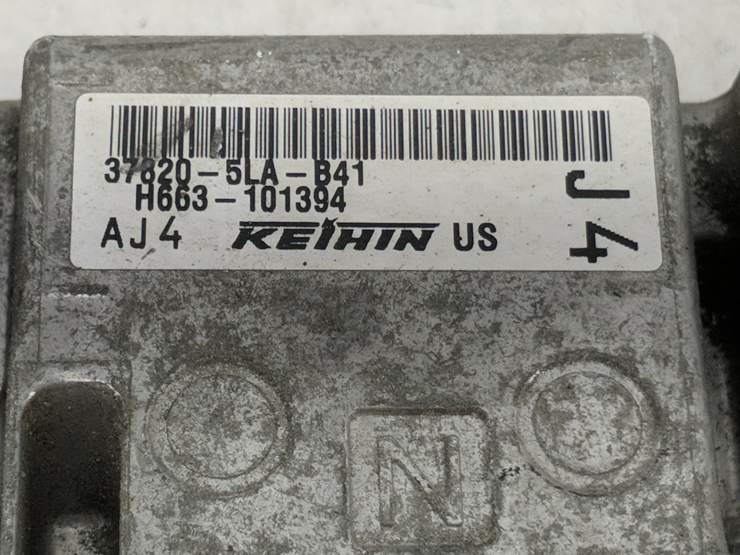 2016 Honda Crv PCM Engine Control Computer ECU ECM PCU OEM P/N:37820-5LA-B41 Fits OEM Used Auto Parts - Oemusedautoparts1.co