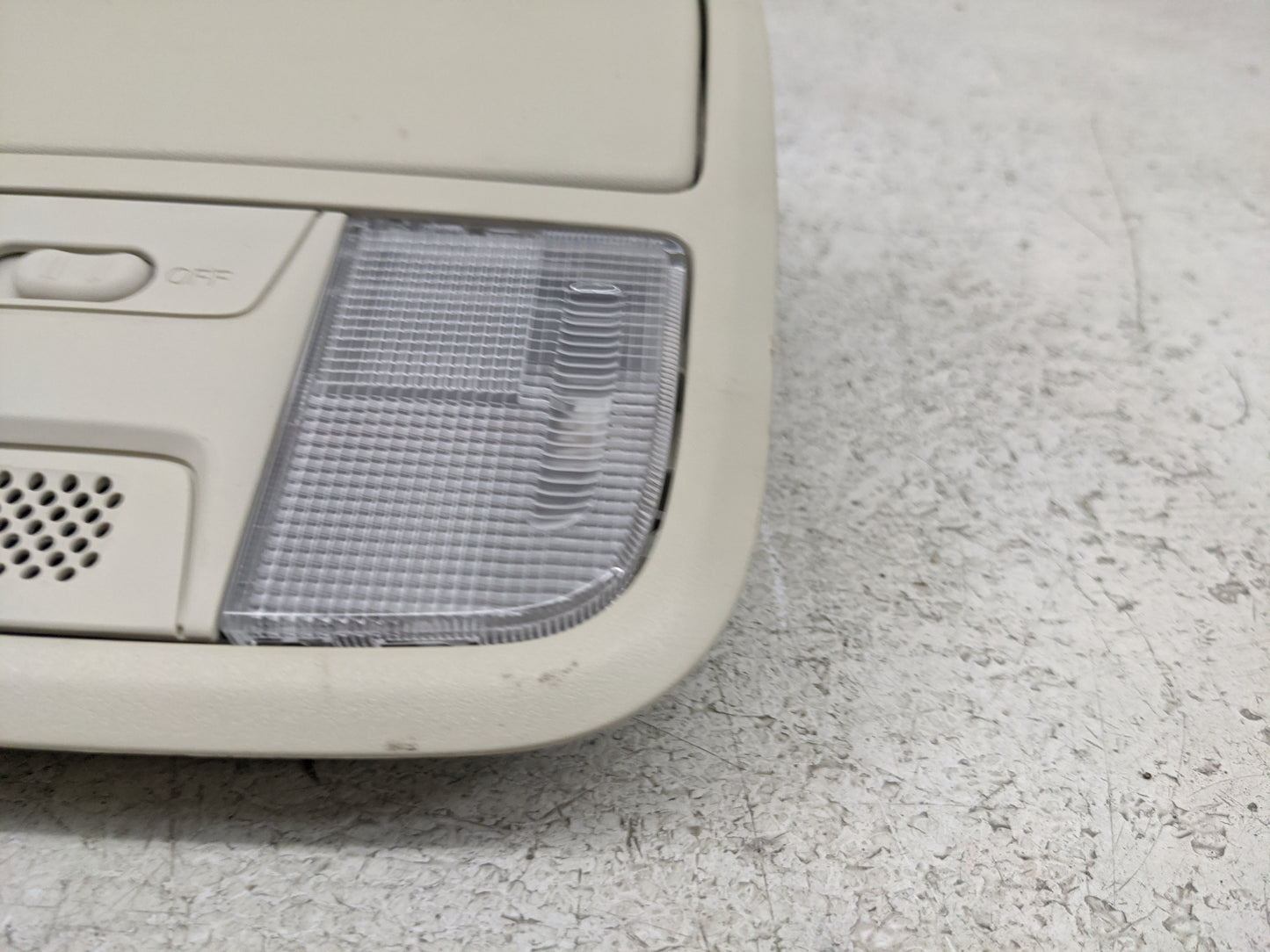 Honda Crv Overhead Roof Console Tan 1481949 - Oemusedautoparts1.com