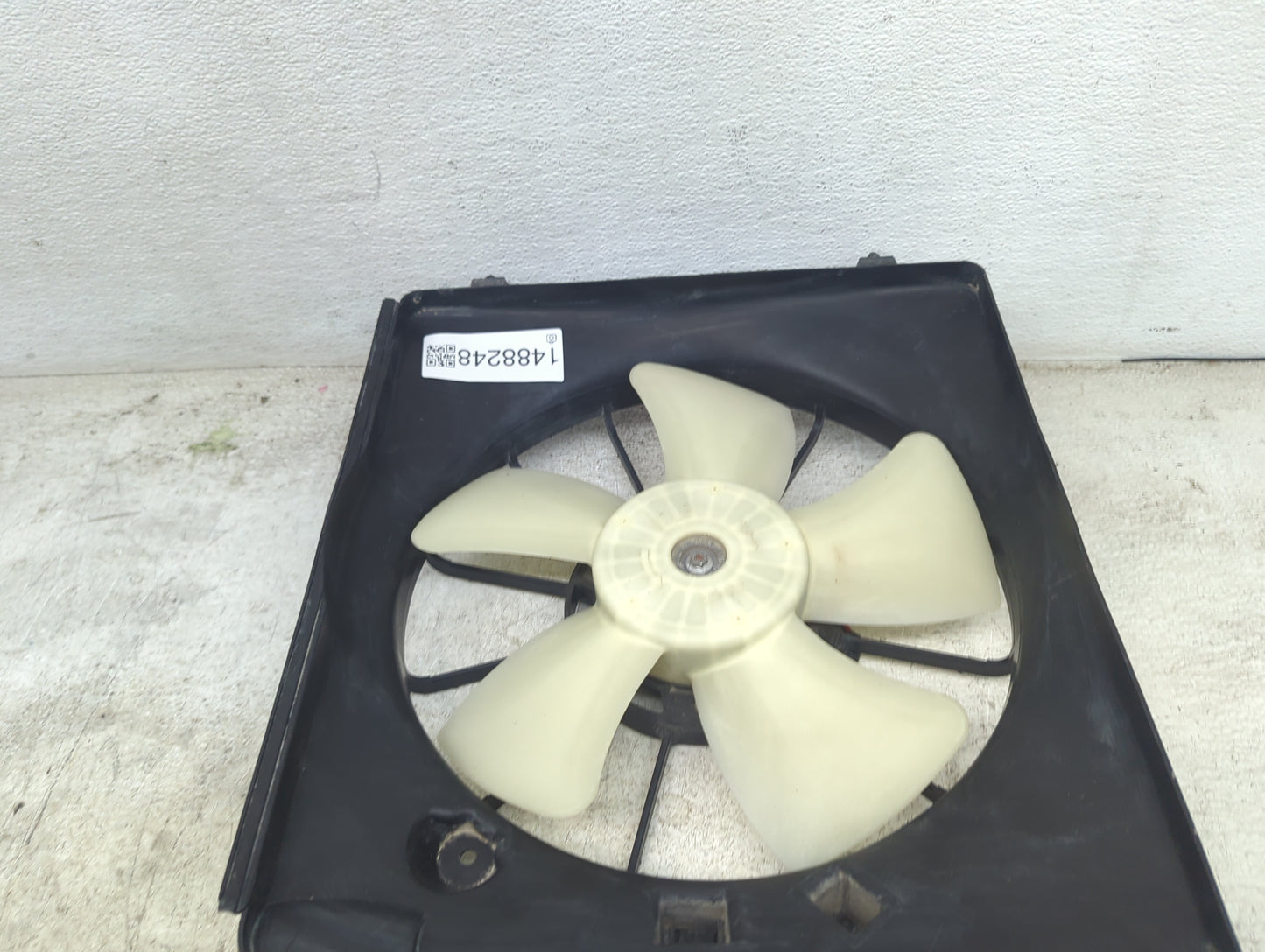 2016 Honda Crv Electric Radiator Cooling Fan Motor Assembly P/N:DENSO Fits Fits 2015 OEM Used Auto Parts - Oemusedautoparts1
