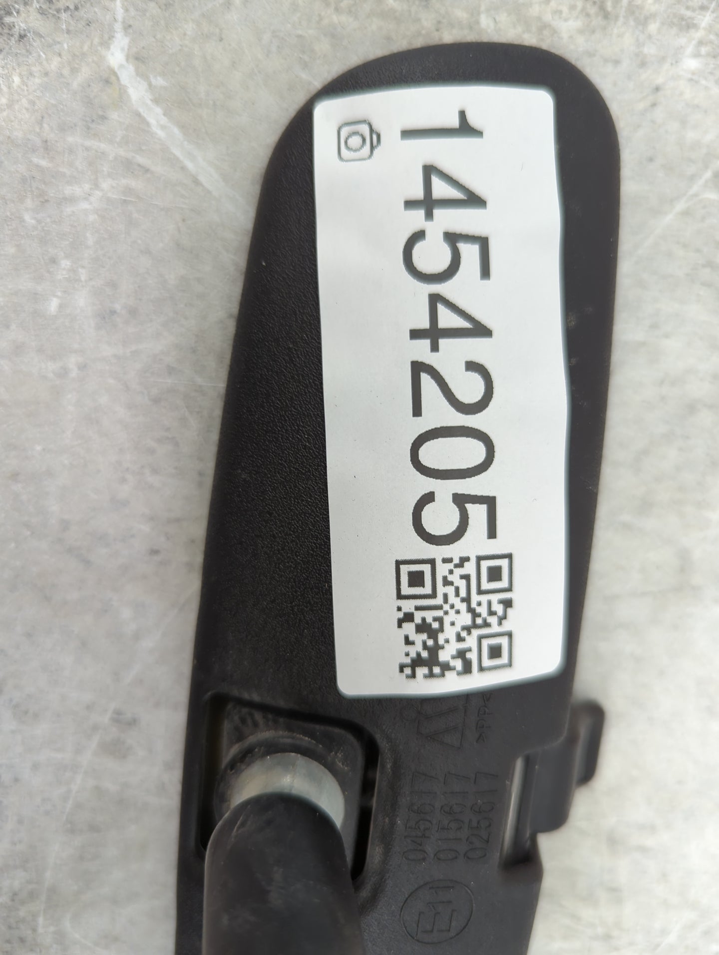 2003-2011 Honda Element Interior Rear View Mirror Replacement OEM P/N:045617 015617 Fits OEM Used Auto Parts - Oemusedautopa