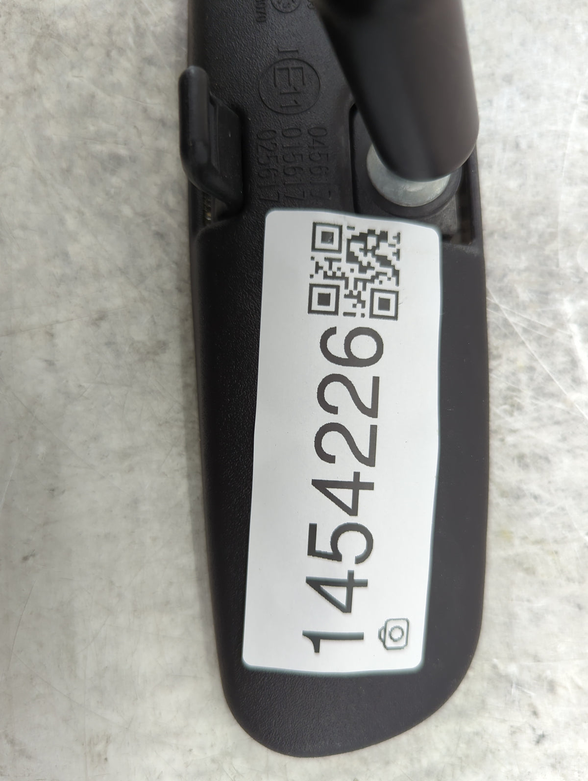 2003-2011 Honda Element Interior Rear View Mirror Replacement OEM P/N:045617 015617 Fits OEM Used Auto Parts - Oemusedautopa