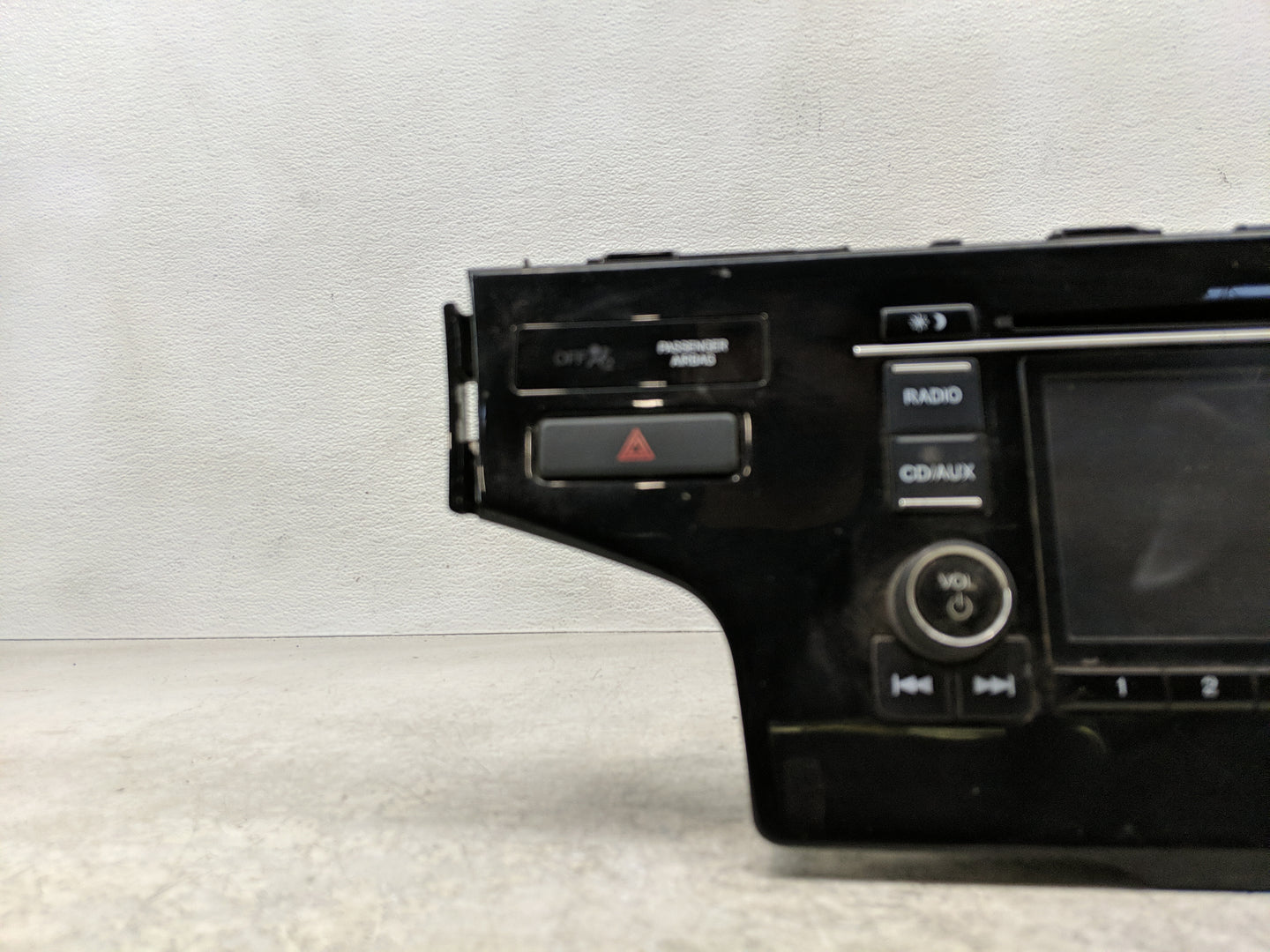 2015-2019 Honda Fit Radio AM FM Cd Player Receiver Replacement P/N:39100-T5R-A712-M1 Fits Fits 2015 2016 2017 2018 2019 OEM 