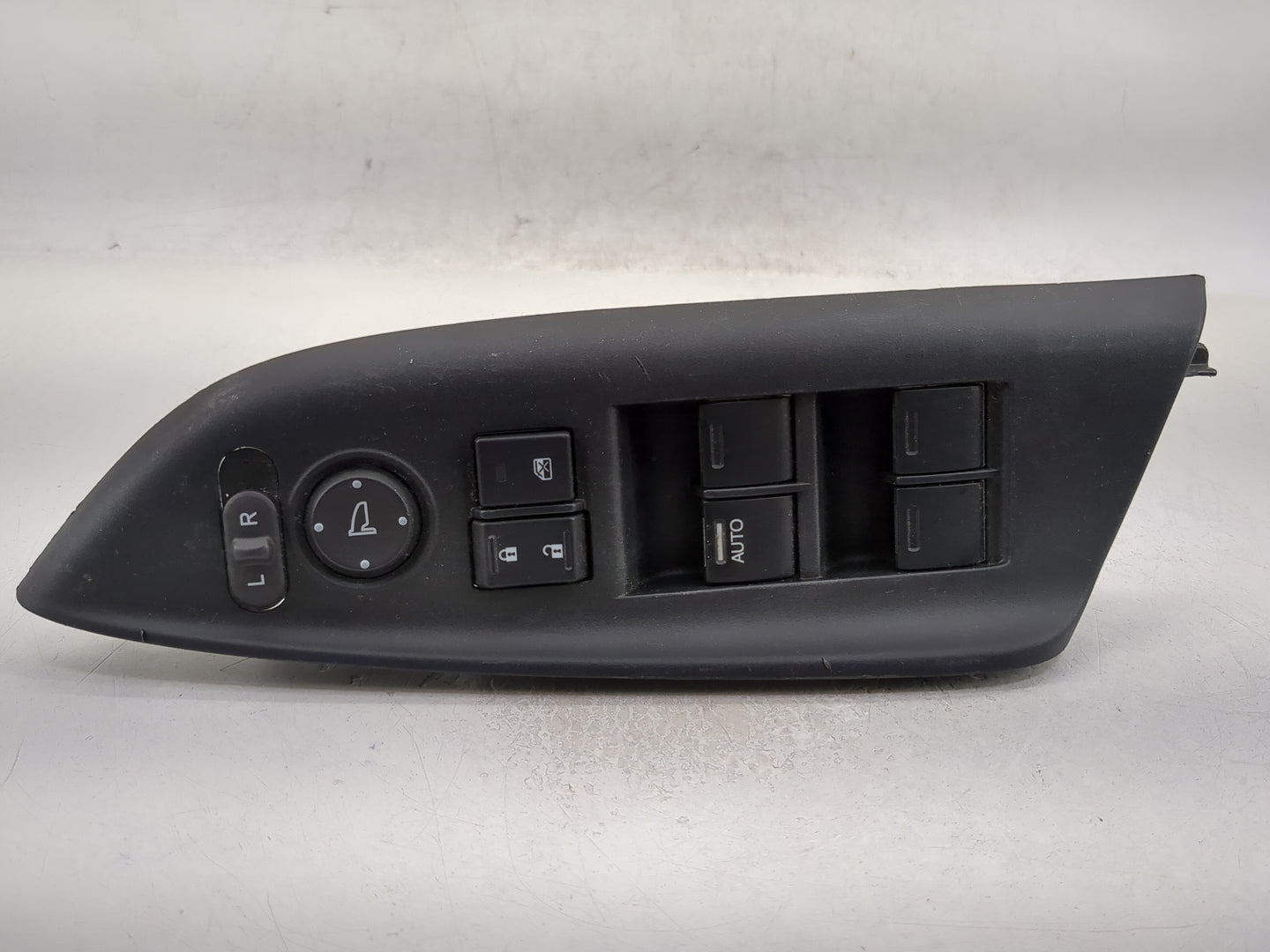 2015-2020 Honda Fit Master Power Window Switch Replacement Driver Side Left P/N:35750-T5R-A112-M1-07 Fits OEM Used Auto Part
