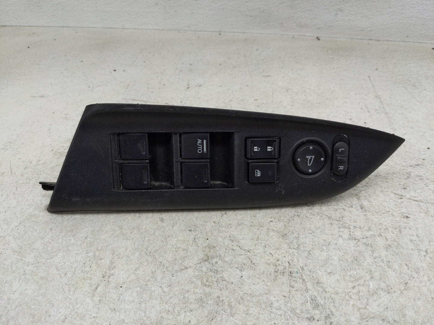 2015-2020 Honda Fit Master Power Window Switch Replacement Driver Side Left P/N:35750-T5R-A112-M1-07 Fits OEM Used Auto Part