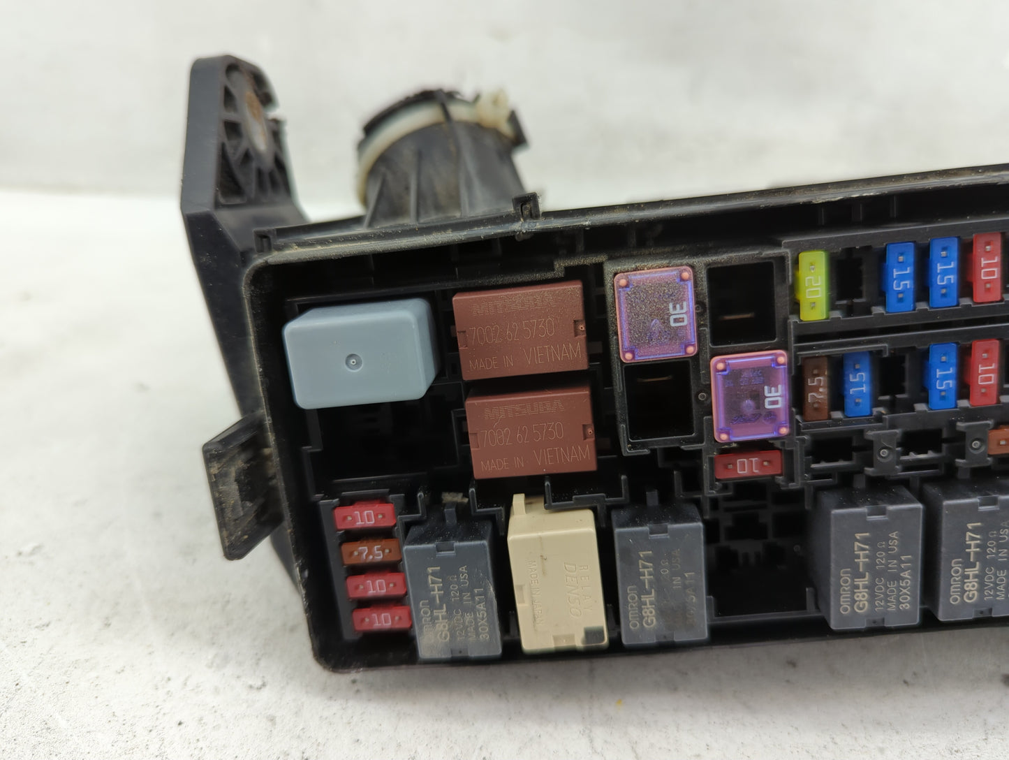 2015-2016 Honda Fit Fusebox Fuse Box Panel Relay Module Fits Fits 2015 2016 OEM Used Auto Parts - Oemusedautoparts1.com