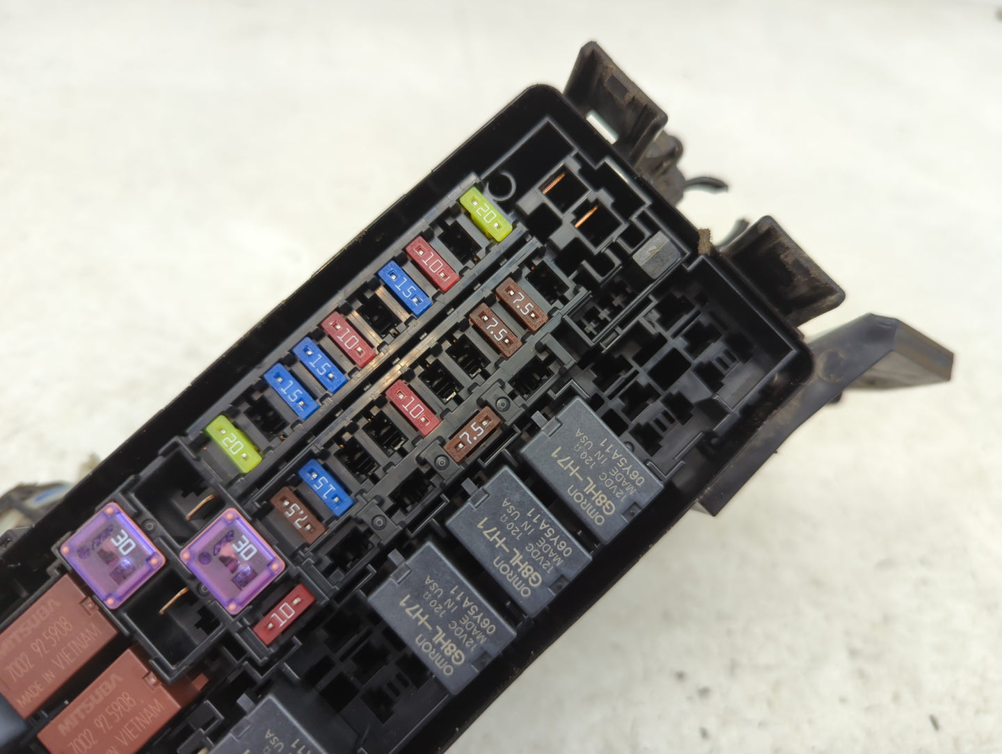 2015-2016 Honda Fit Fusebox Fuse Box Panel Relay Module Fits Fits 2015 2016 OEM Used Auto Parts - Oemusedautoparts1.com
