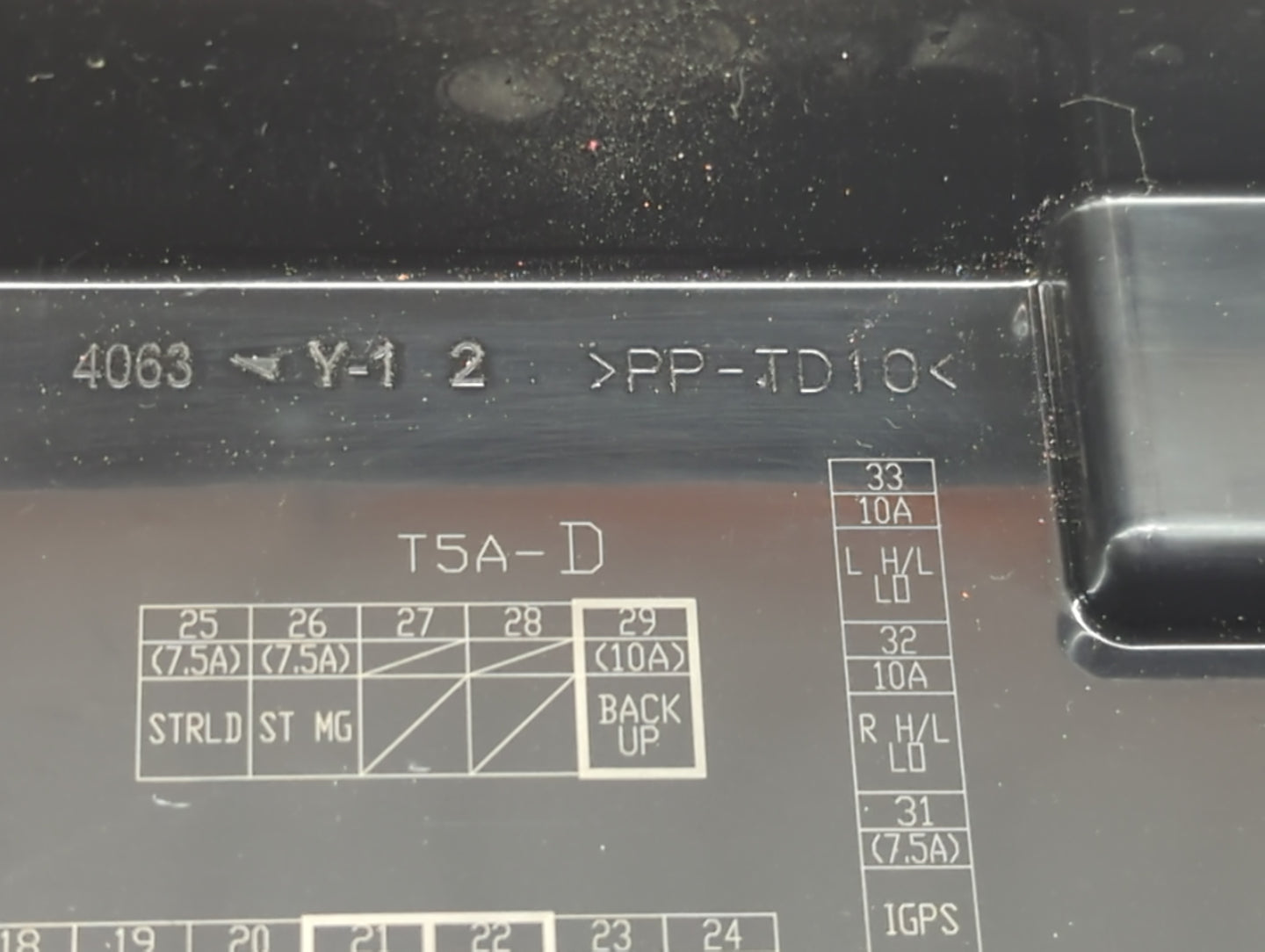 2015-2016 Honda Fit Fusebox Fuse Box Panel Relay Module Fits Fits 2015 2016 OEM Used Auto Parts - Oemusedautoparts1.com