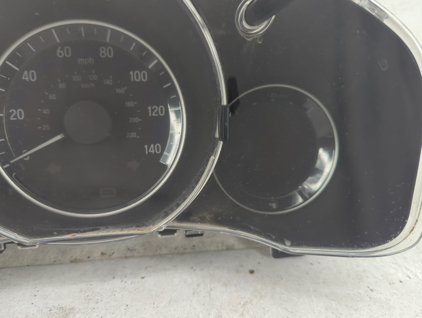 2015-2017 Honda Fit Instrument Cluster Speedometer Gauges P/N:78100-T5R-A2 MX257490-5714 Fits Fits 2015 2016 2017 OEM Used A