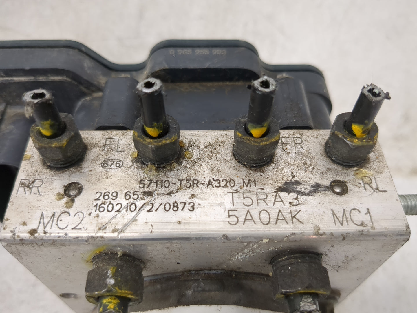 2015-2020 Honda Fit ABS Pump Control Module Replacement P/N:57110-T5R-A320-M1 0265255233 Fits Fits 2015 2016 2017 2018 2019 