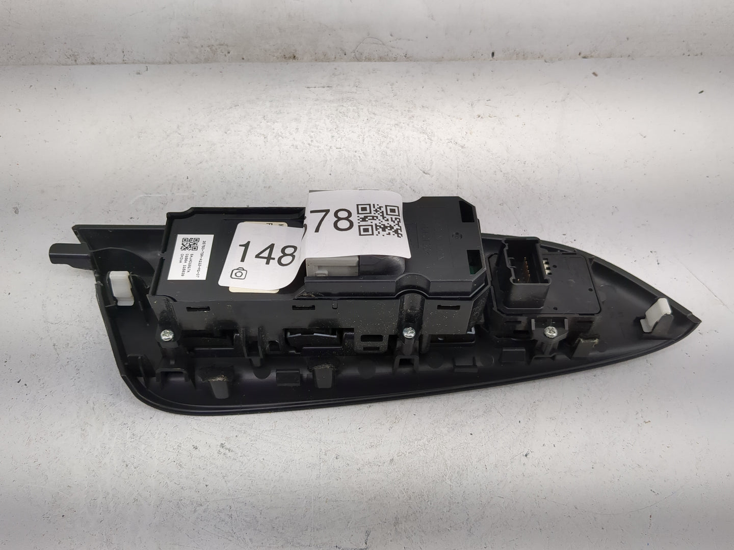 2015-2020 Honda Fit Master Power Window Switch Replacement Driver Side Left P/N:35750-T5R-A112-M1-07 Fits OEM Used Auto Part