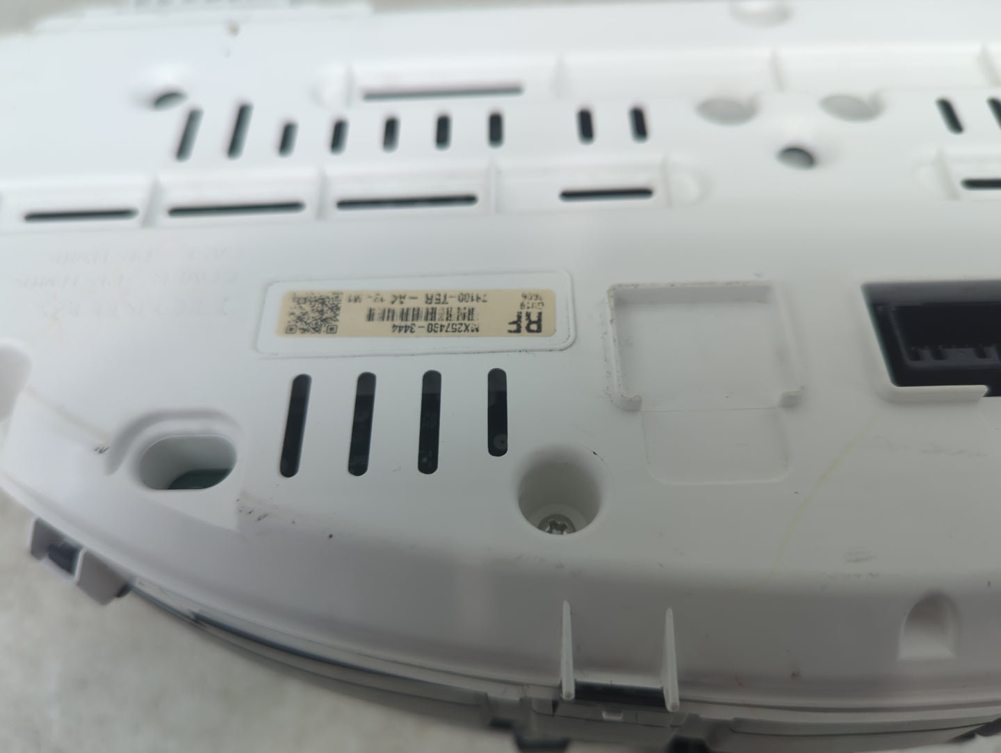 2015-2017 Honda Fit Instrument Cluster Speedometer Gauges P/N:78100-T5R-A4 MX2574B0-3444 Miles: Fits Fits 2015 2016 2017 OEM