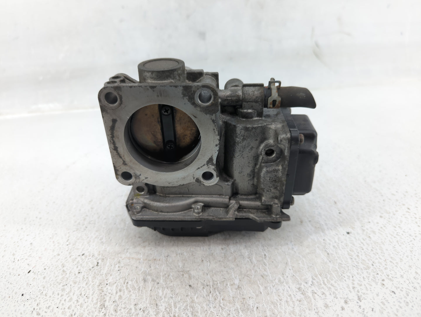 2015-2020 Honda Fit Throttle Body P/N:GMG1A 60523, GMG1C M40805 Fits Fits 2015 2016 2017 2018 2019 2020 OEM Used Auto Parts 