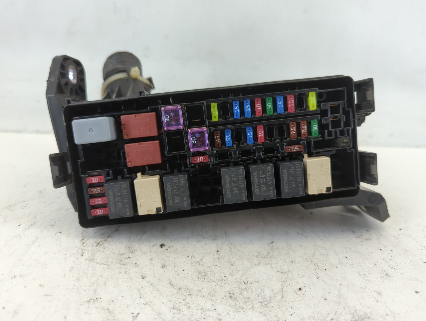 2016-2017 Honda Fit Fusebox Fuse Box Panel Relay Module P/N:4063 T5A-D Fits Fits 2016 2017 OEM Used Auto Parts - Oemusedauto