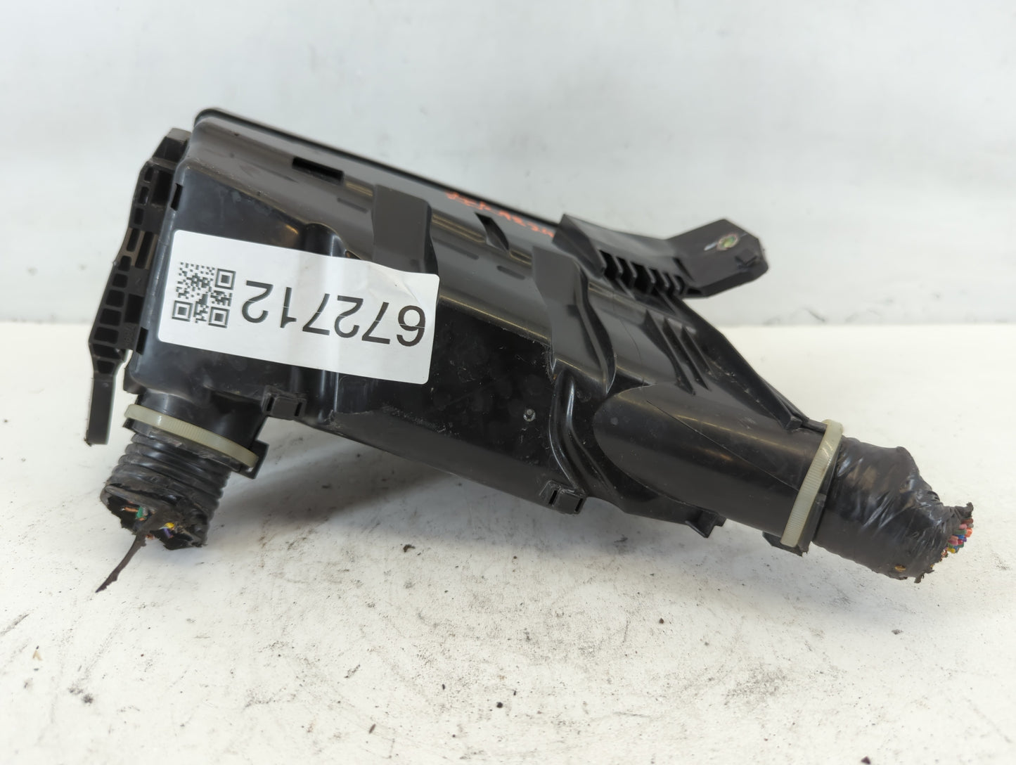 2016-2017 Honda Fit Fusebox Fuse Box Panel Relay Module P/N:4063 T5A-D Fits Fits 2016 2017 OEM Used Auto Parts - Oemusedauto