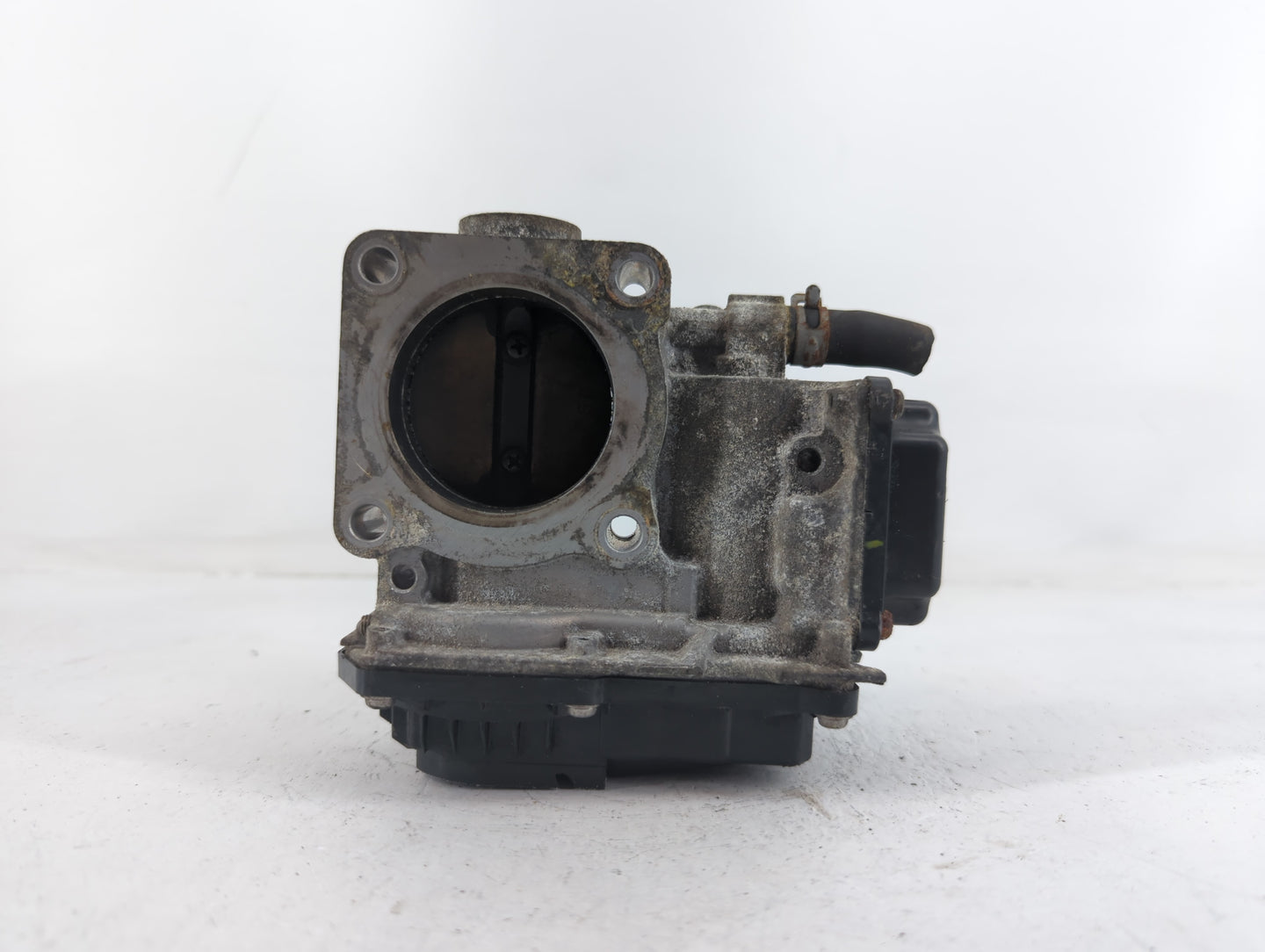 2015-2020 Honda Fit Throttle Body P/N:GMC1C M171007, 314454 Fits Fits 2015 2016 2017 2018 2019 2020 OEM Used Auto Parts - Oe