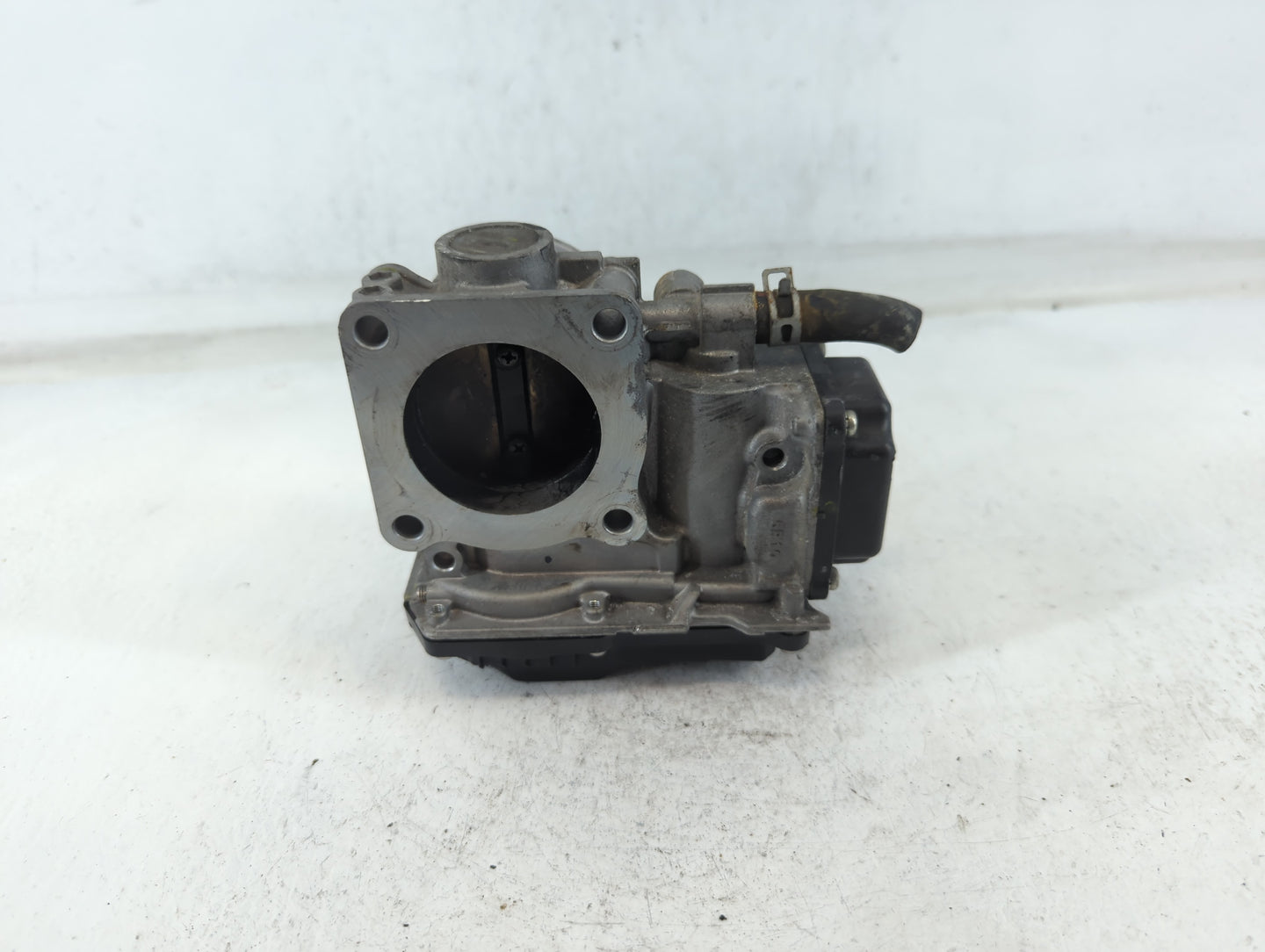 2015-2020 Honda Fit Throttle Body P/N:60304 1204, GMG1A Fits Fits 2015 2016 2017 2018 2019 2020 OEM Used Auto Parts - Oemuse