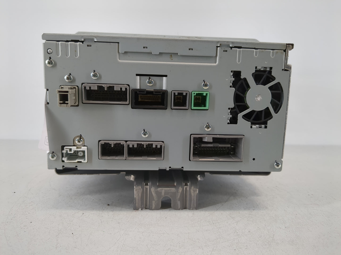 2016 Honda Hr-V Radio AM FM Cd Player Receiver Replacement P/N:39100-T7W-A513-M1 Fits OEM Used Auto Parts - Oemusedautoparts