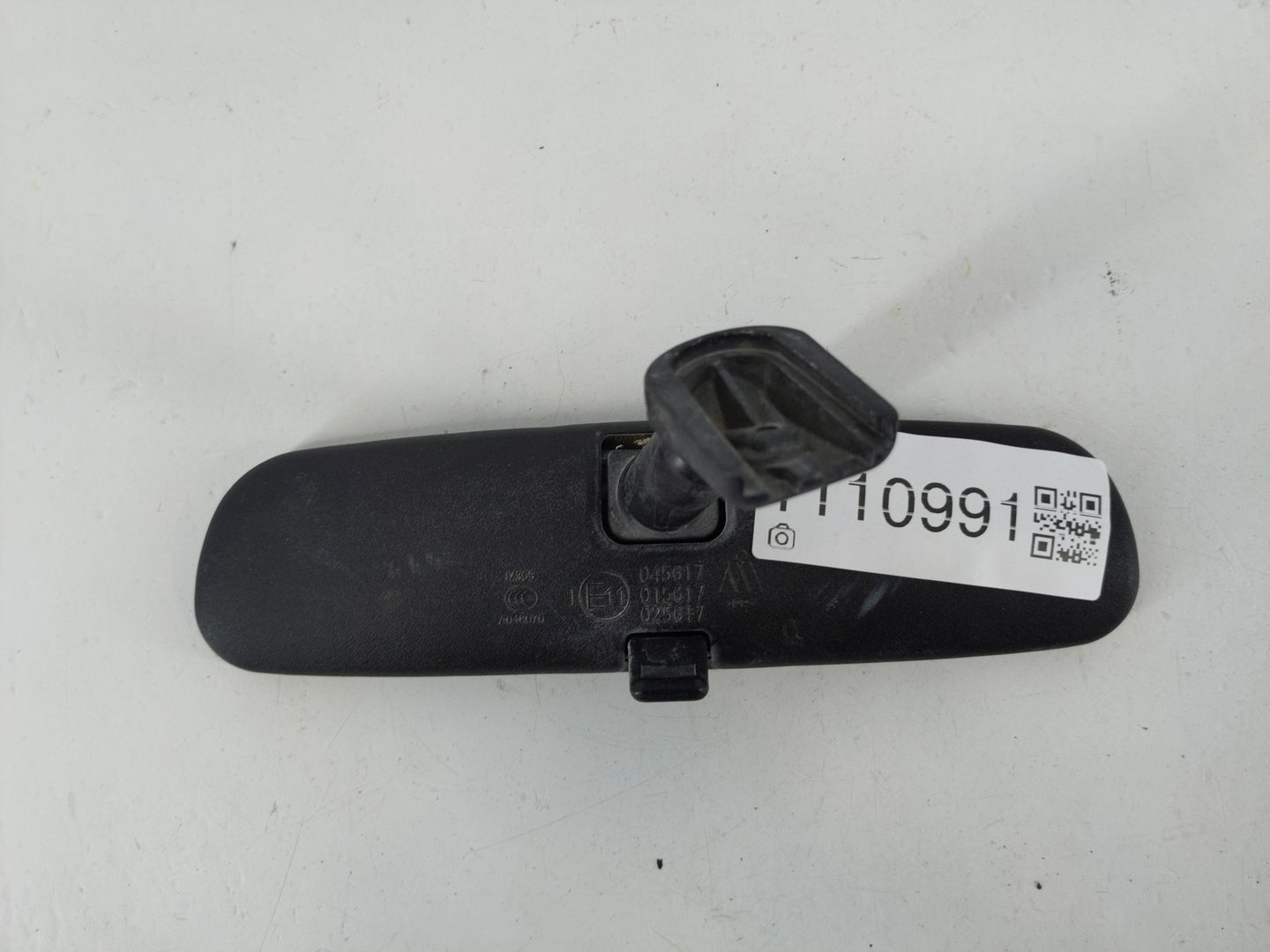 2016-2022 Honda Hr-V Interior Rear View Mirror Replacement OEM P/N:E11015617 E11045617 Fits OEM Used Auto Parts - Oemusedaut