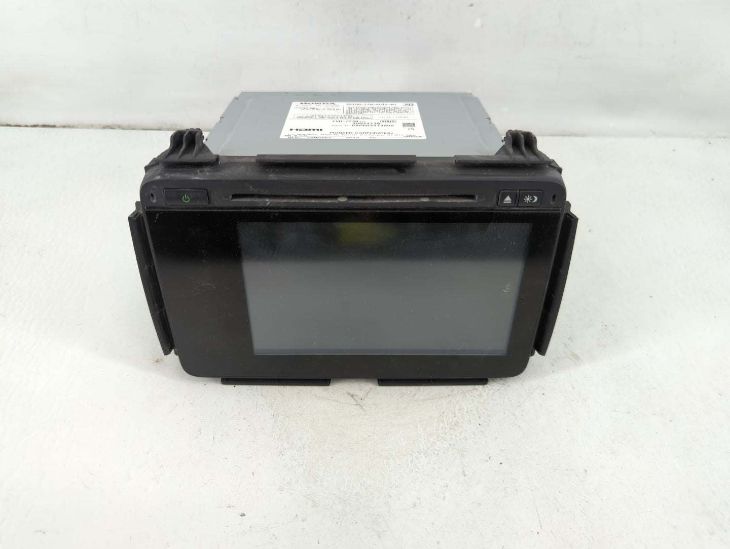 2016 Honda Hr-V Radio AM FM Cd Player Receiver Replacement P/N:39100-T7W-A014-M1 Fits OEM Used Auto Parts - Oemusedautoparts