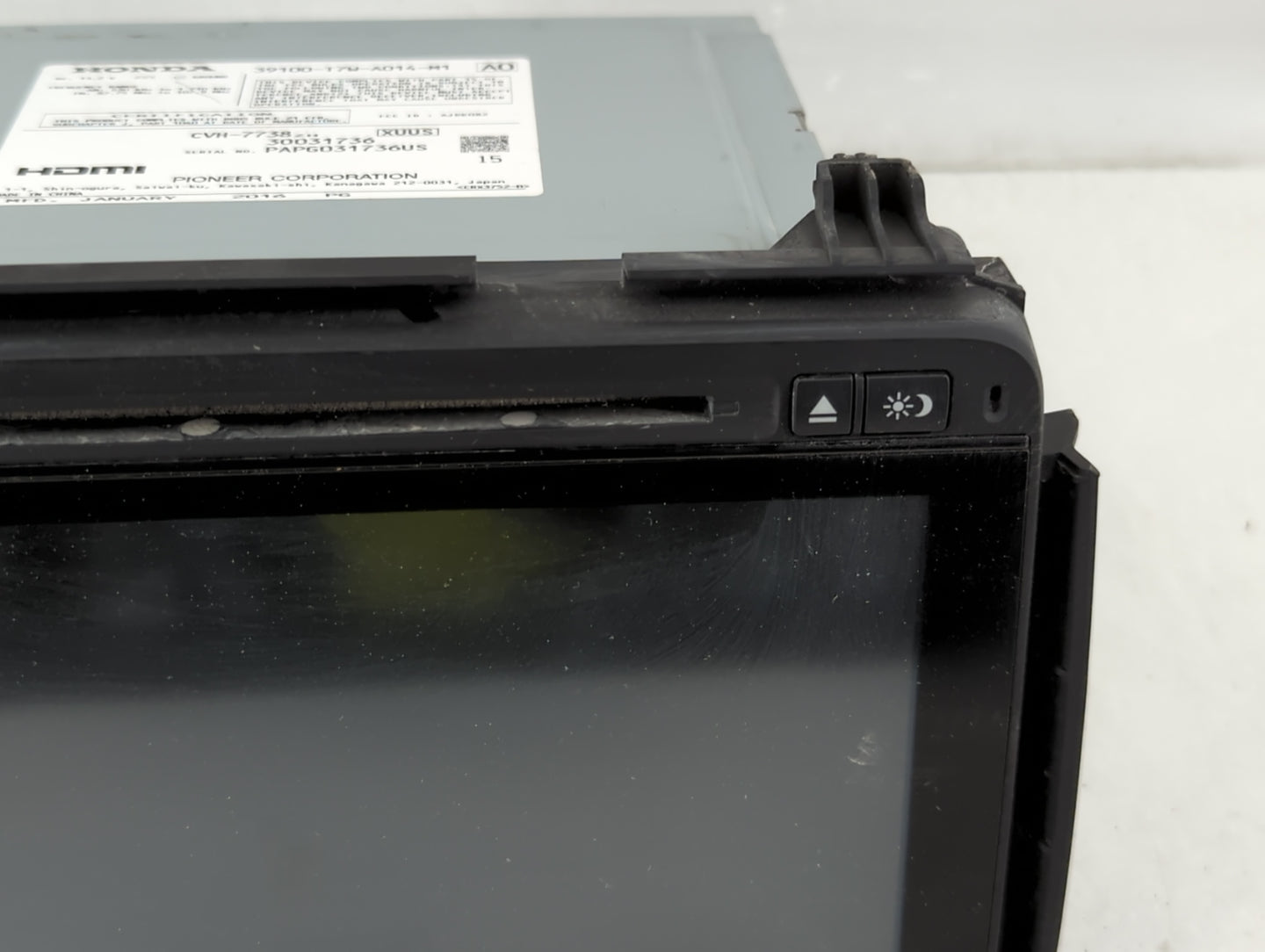 2016 Honda Hr-V Radio AM FM Cd Player Receiver Replacement P/N:39100-T7W-A014-M1 Fits OEM Used Auto Parts - Oemusedautoparts