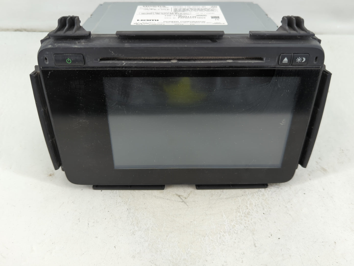 2016 Honda Hr-V Radio AM FM Cd Player Receiver Replacement P/N:39100-T7W-A014-M1 Fits OEM Used Auto Parts - Oemusedautoparts