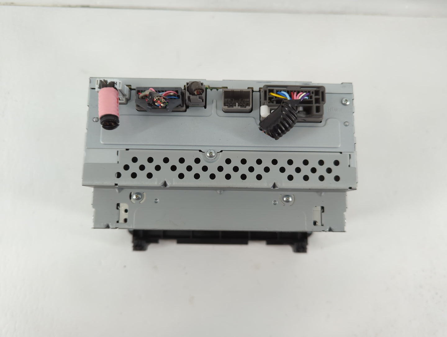 2016 Honda Hr-V Radio AM FM Cd Player Receiver Replacement P/N:39100-T7W-A710-M1 Fits OEM Used Auto Parts - Oemusedautoparts