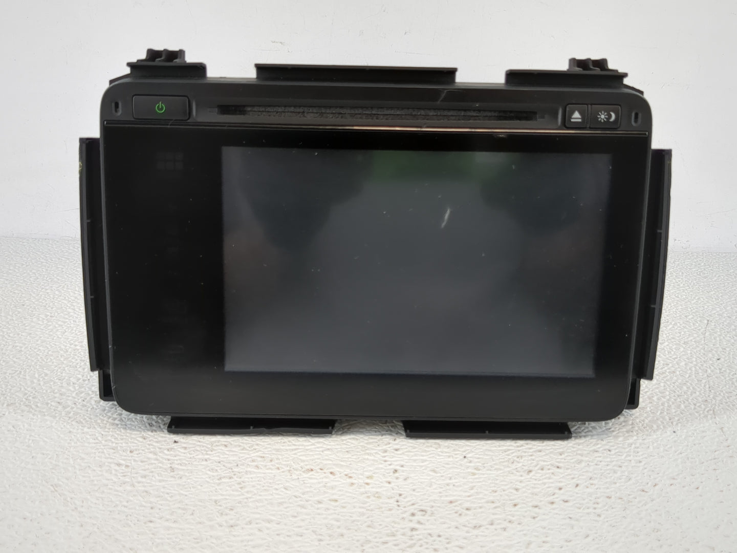 2016 Honda Hr-V Radio AM FM Cd Player Receiver Replacement P/N:39100-T7W-A014-M1 Fits OEM Used Auto Parts - Oemusedautoparts