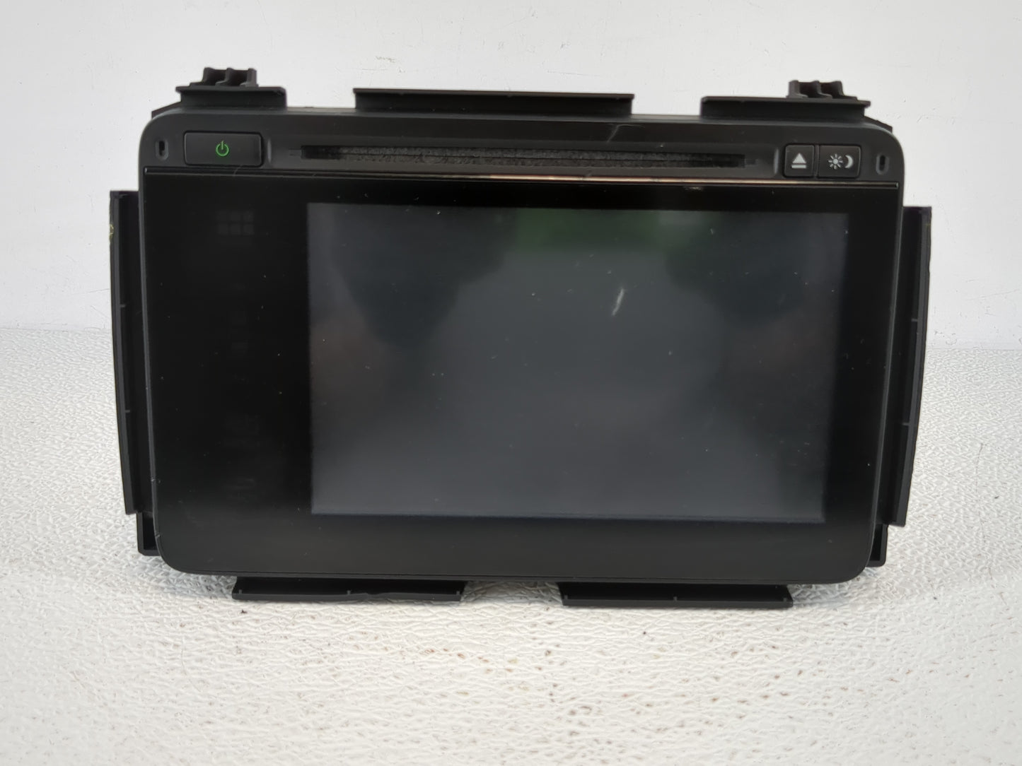 2016 Honda Hr-V Radio AM FM Cd Player Receiver Replacement P/N:39100-T7W-A014-M1 Fits OEM Used Auto Parts - Oemusedautoparts