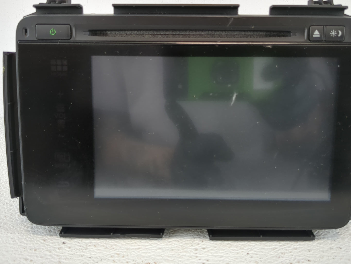 2016 Honda Hr-V Radio AM FM Cd Player Receiver Replacement P/N:39100-T7W-A014-M1 Fits OEM Used Auto Parts - Oemusedautoparts
