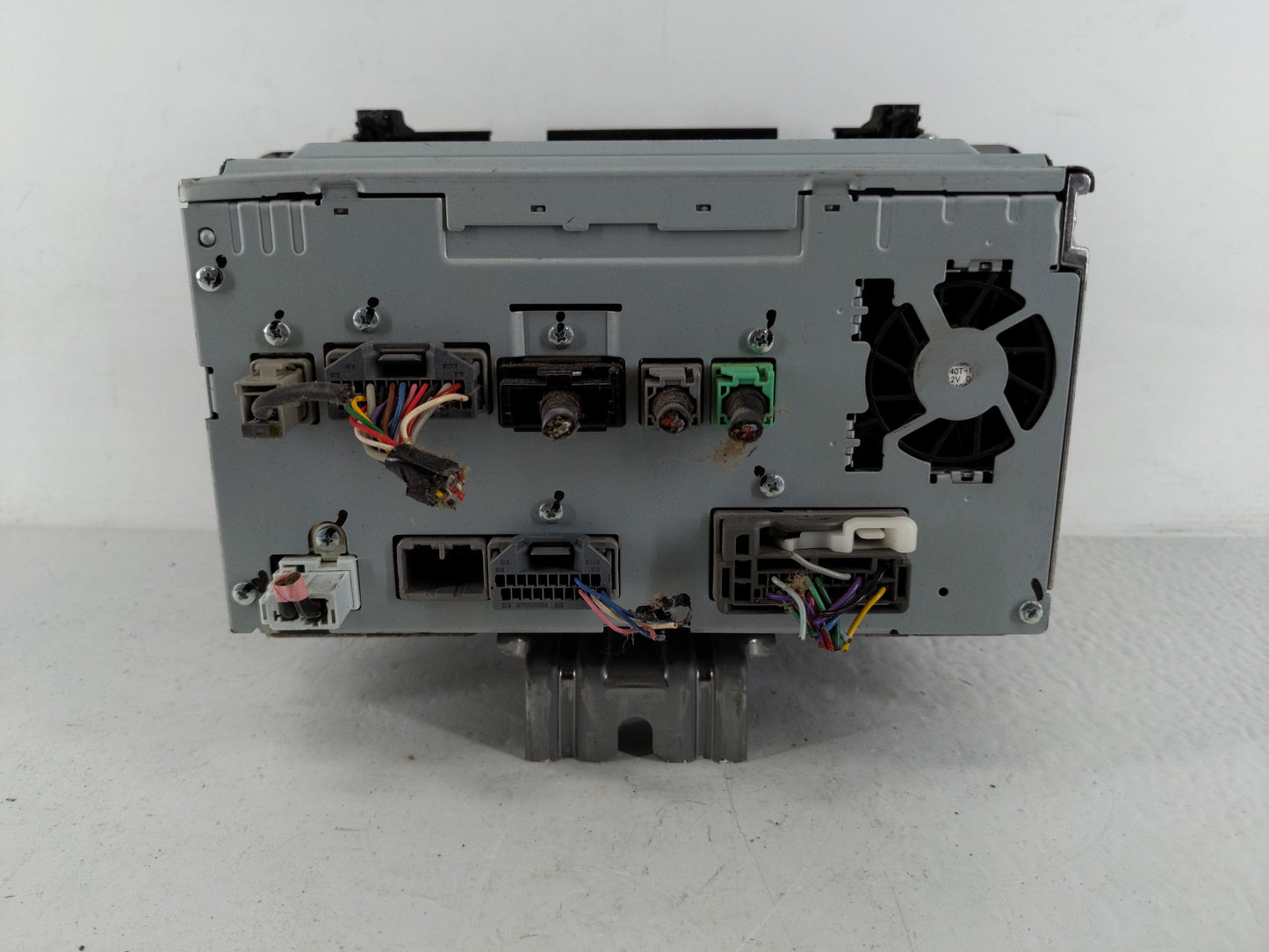 2016 Honda Hr-V Radio AM FM Cd Player Receiver Replacement P/N:39100-T7W-A014-M1 Fits OEM Used Auto Parts - Oemusedautoparts