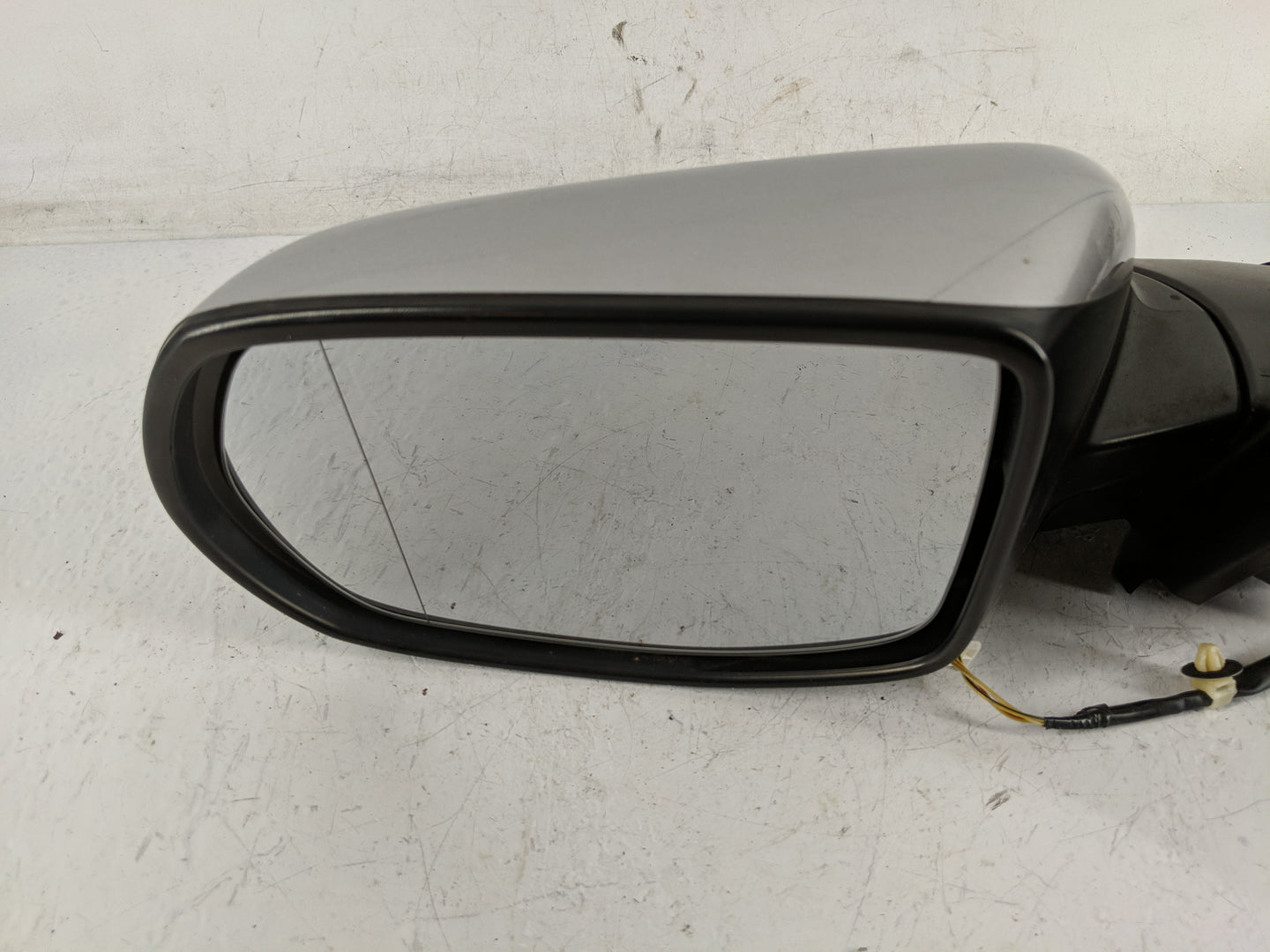 2016 Honda Hr-V Side Mirror Replacement Driver Left View Door Mirror Fits OEM Used Auto Parts - Oemusedautoparts1.com