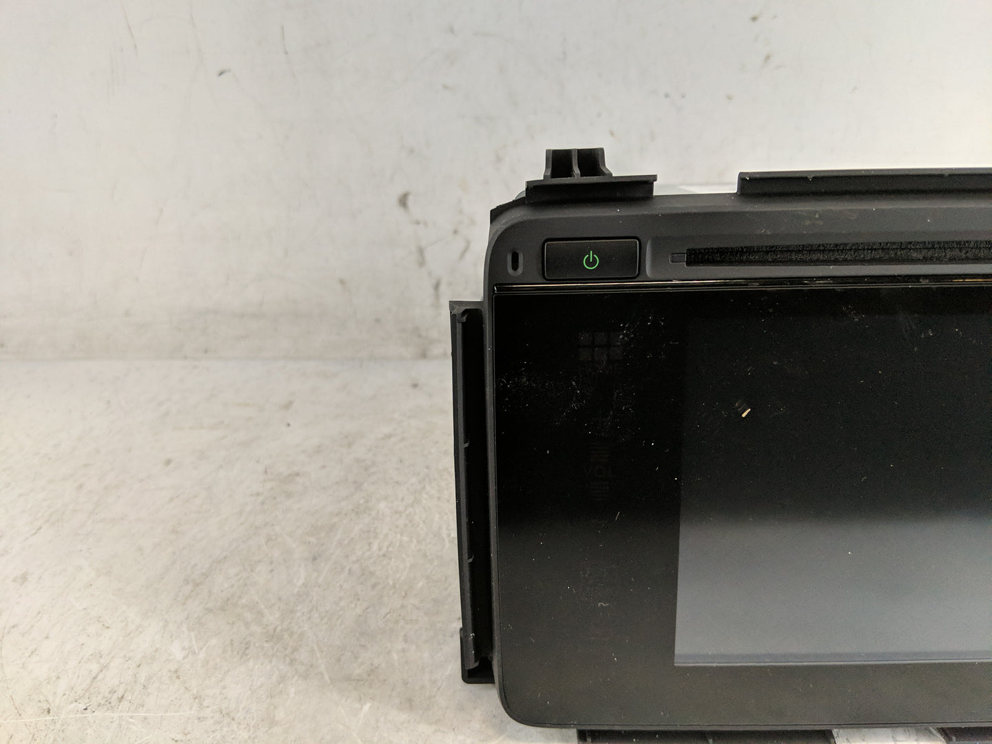 2016 Honda Hr-V Radio AM FM Cd Player Receiver Replacement P/N:CVH-7738ZH 39100-T7W-A014-M1 Fits OEM Used Auto Parts - Oemus
