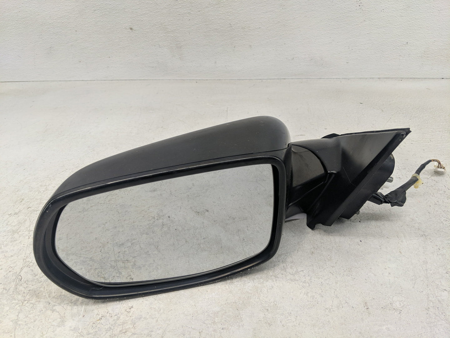 2016 Honda Hr-V Side Mirror Replacement Driver Left View Door Mirror Fits OEM Used Auto Parts - Oemusedautoparts1.com
