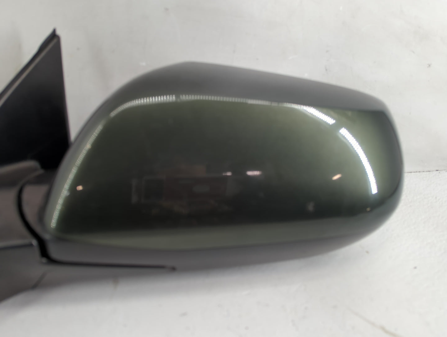 2016 Honda Hr-V Side Mirror Replacement Driver Left View Door Mirror Fits OEM Used Auto Parts - Oemusedautoparts1.com