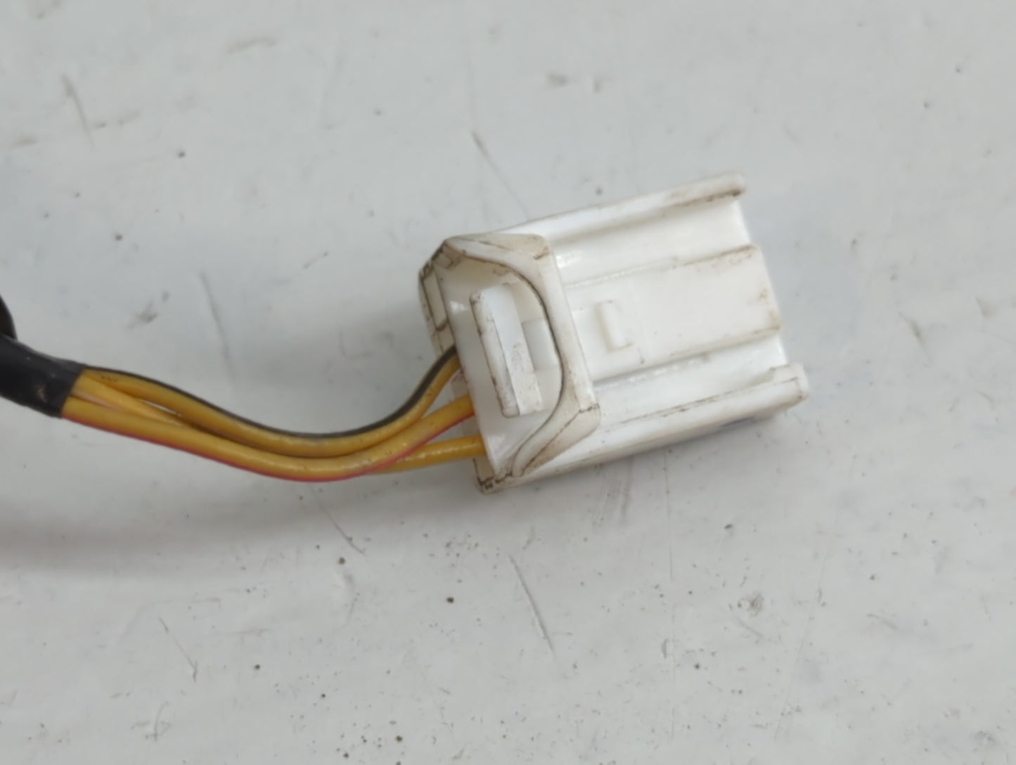 2016 Honda Hr-V Side Mirror Replacement Driver Left View Door Mirror Fits OEM Used Auto Parts - Oemusedautoparts1.com