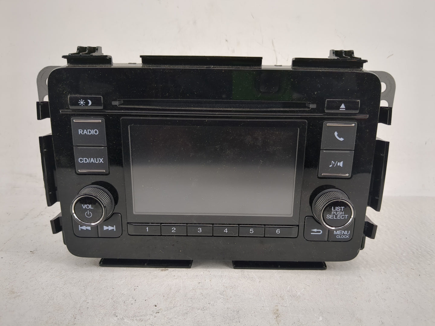 2016 Honda Hr-V Radio AM FM Cd Player Receiver Replacement P/N:39100-T7W-A710-M1 Fits OEM Used Auto Parts - Oemusedautoparts